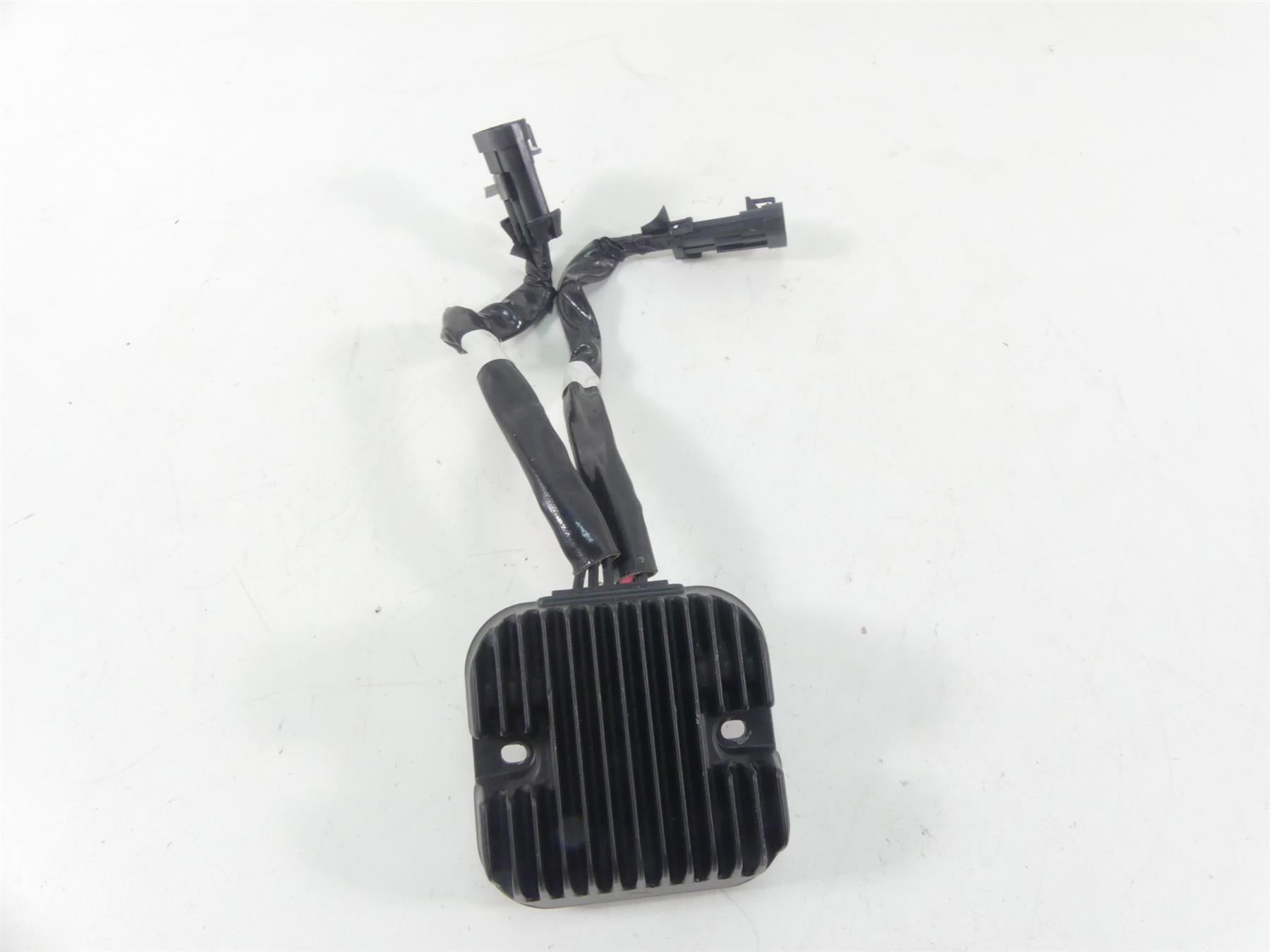 2020 Indian Roadmaster Rectifier Voltage Regulator 4017919 4019661 {{ shop.shopifyCountryName }} - Mototech271