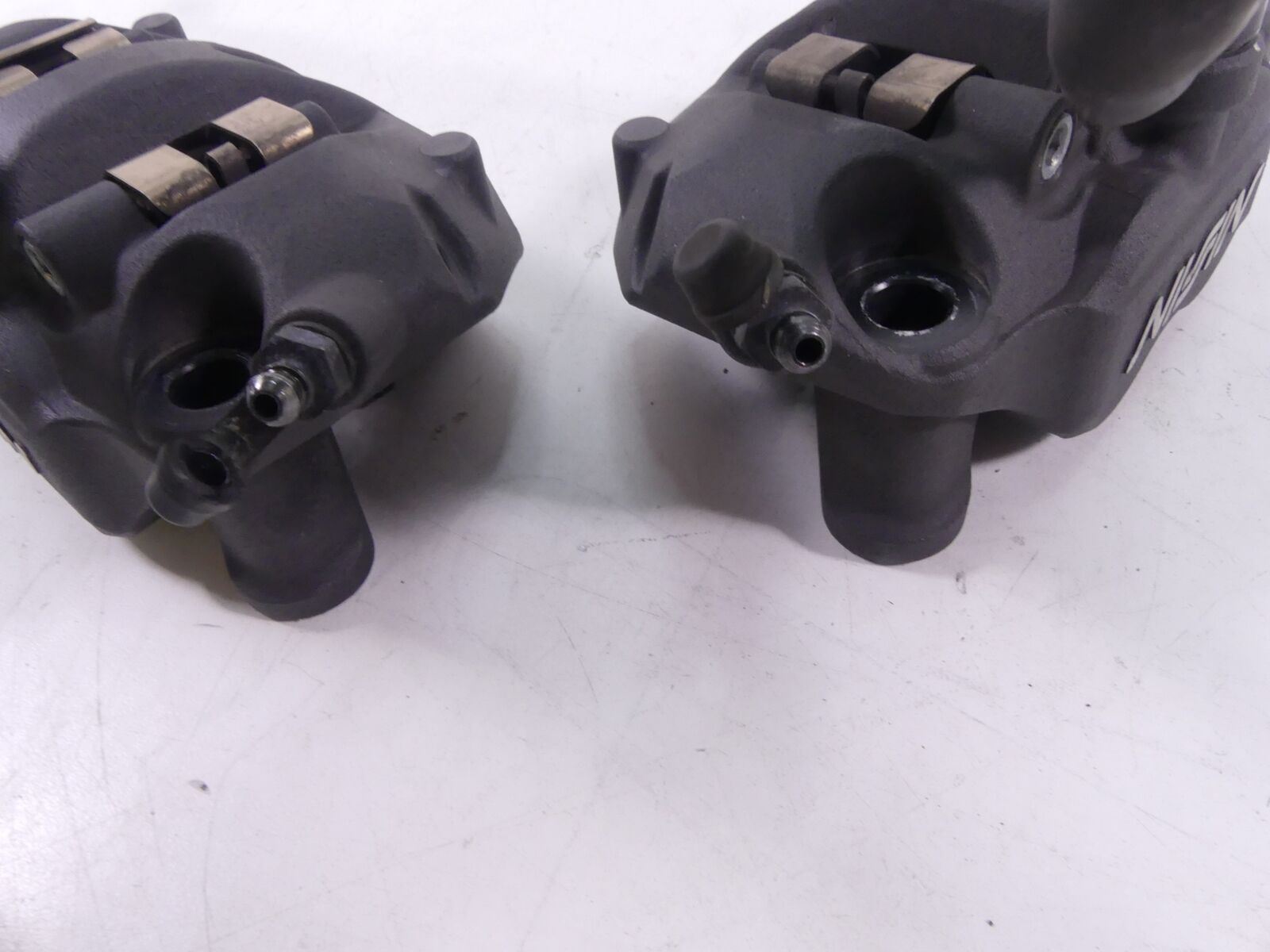 2017 Kawasaki ZX636 ZX6R Ninja Front Nissin Brake Caliper Set -Read 43080-0111-D {{ shop.shopifyCountryName }} - Mototech271