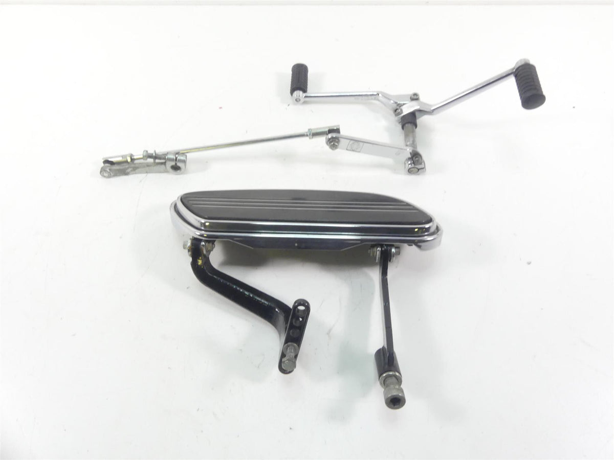 2005 Harley Touring FLHRSI Road King Left Front Floorboard & Shifter 50622-83C {{ shop.shopifyCountryName }} - Mototech271