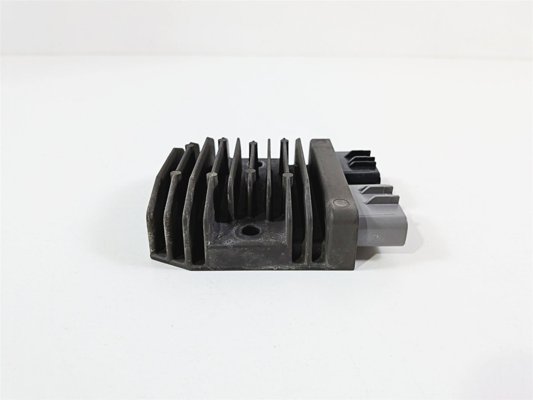 2015 BMW R1200GS K50 Rectifier Voltage Regulator FH020AA 12318523367 {{ shop.shopifyCountryName }} - Mototech271