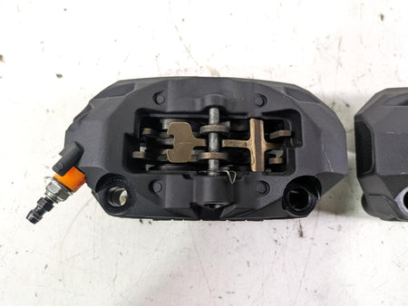 2022 BMW R1250 RT K052 Brembo Front Brake Caliper Set 34118556206 34118556205 {{ shop.shopifyCountryName }} - Mototech271