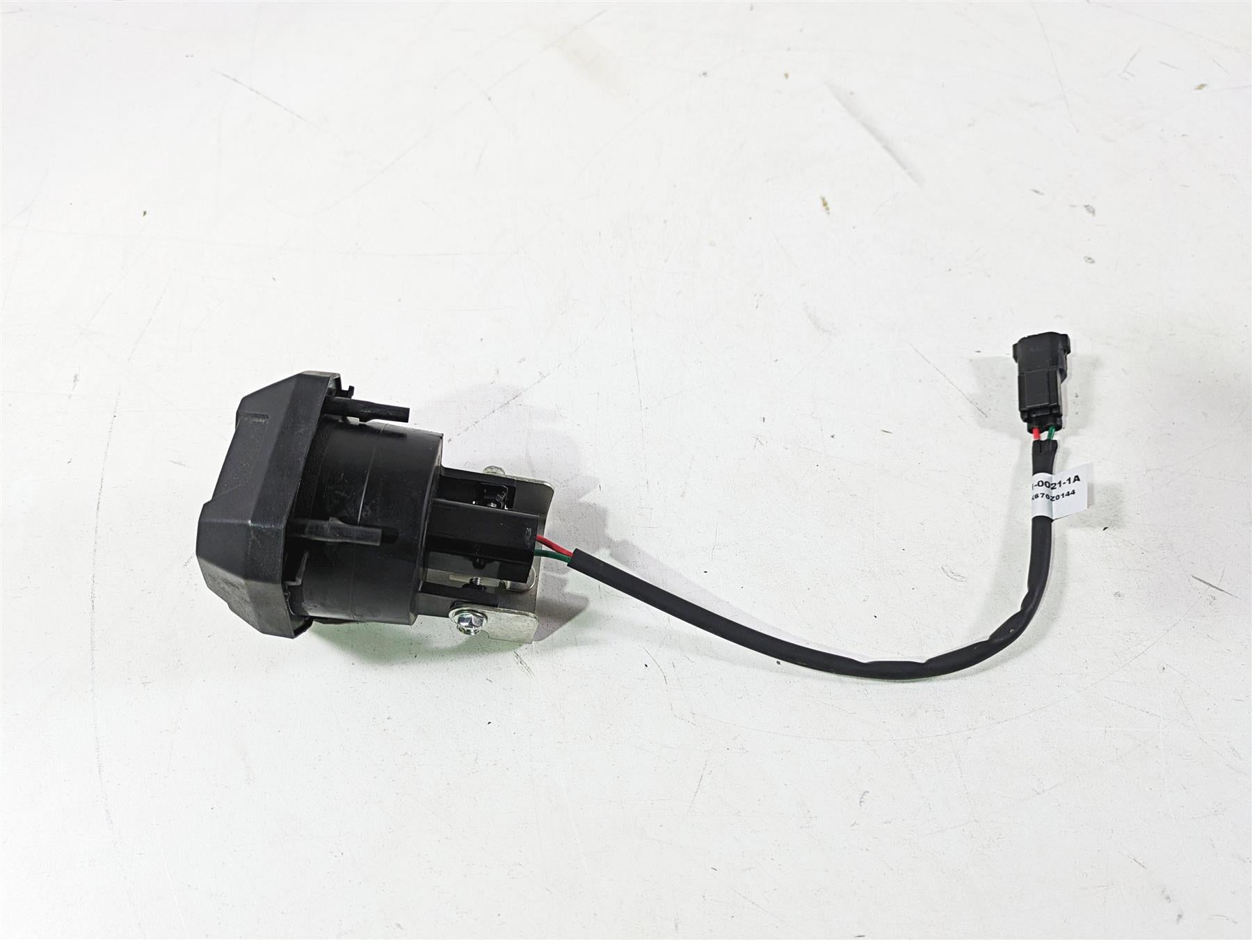 2023 Kawasaki KLR KL 650 Adventure Dash Usb Port & Housing 59221-0021 {{ shop.shopifyCountryName }} - Mototech271