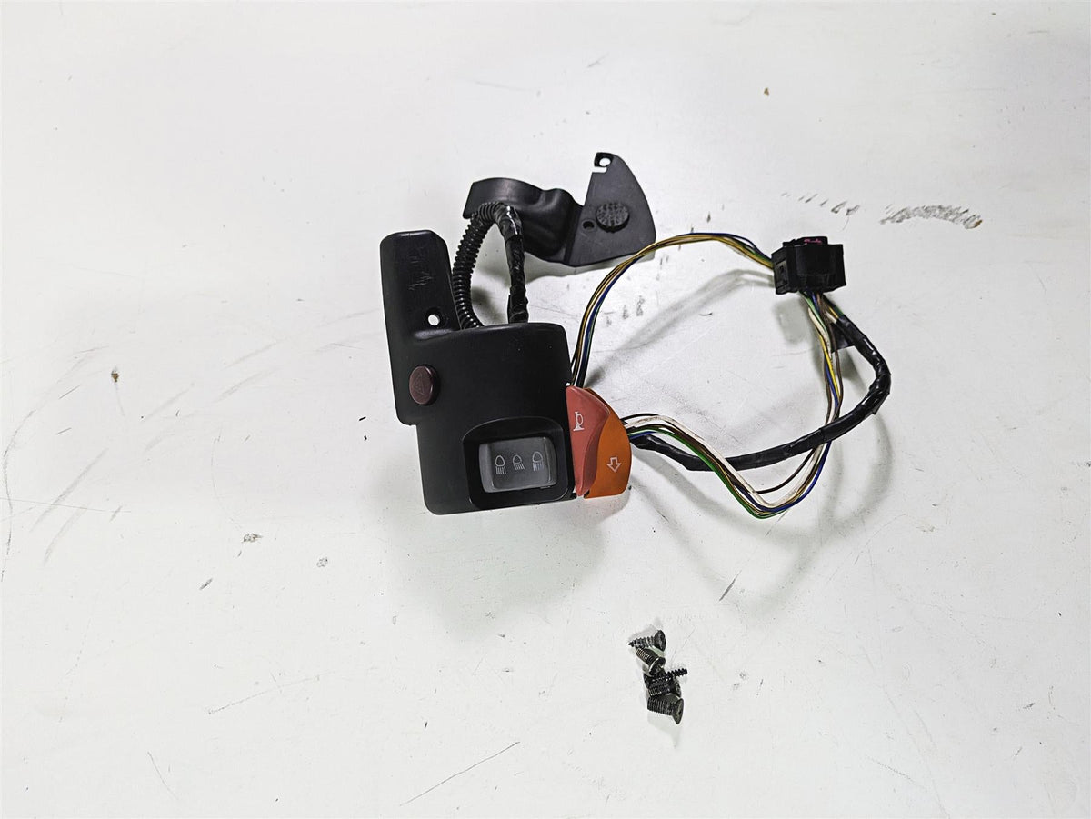2004 BMW R1150GS R21 Left Hand Control Switch Blinker Light Horn 61317659325 {{ shop.shopifyCountryName }} - Mototech271