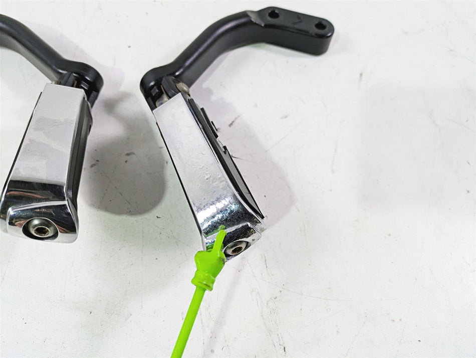 2013 Harley VRSCF Muscle Rod Rear Passenger Foot Peg Set 50822-09 50826-09 {{ shop.shopifyCountryName }} - Mototech271