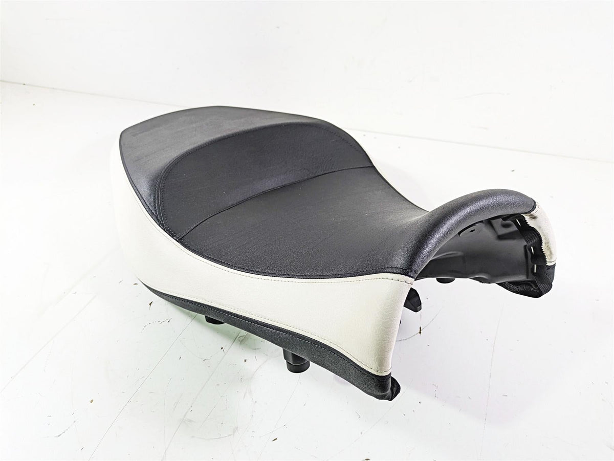 2014 Moto Guzzi California 1400 Touring Nice Duo Driver Seat Saddle 88749400C1 {{ shop.shopifyCountryName }} - Mototech271