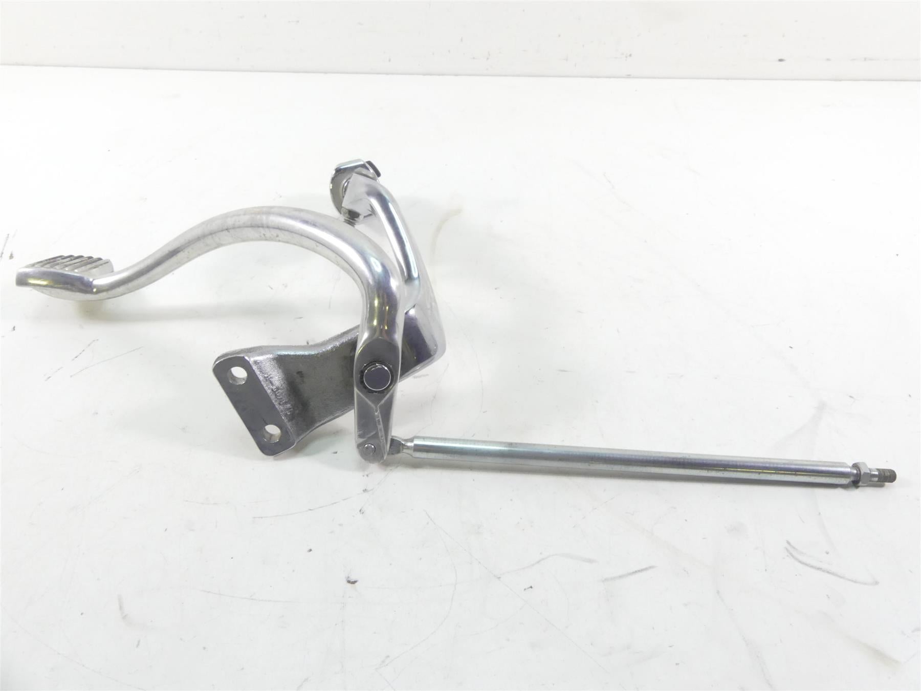 2015 Harley FXDL Dyna Low Rider Right Rider Footpeg Brake Pedal 50666-07 {{ shop.shopifyCountryName }} - Mototech271