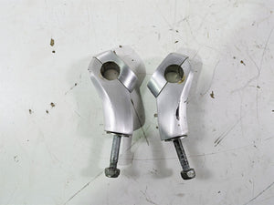 2004 Victory Kingpin Handlebar Riser Holder Set 1821325 1821325