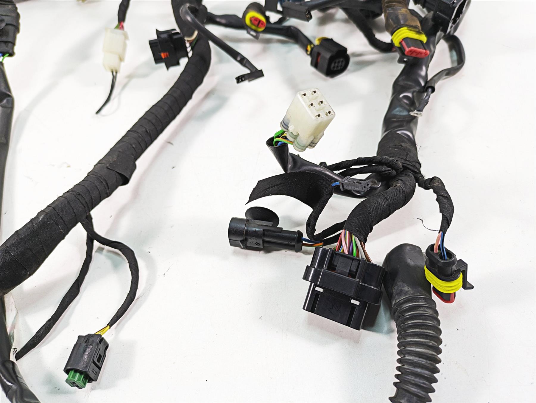 2020 Moto Guzzi V85 TT Adventure Main Wiring Harness Loom - No Cuts 2D000444 {{ shop.shopifyCountryName }} - Mototech271