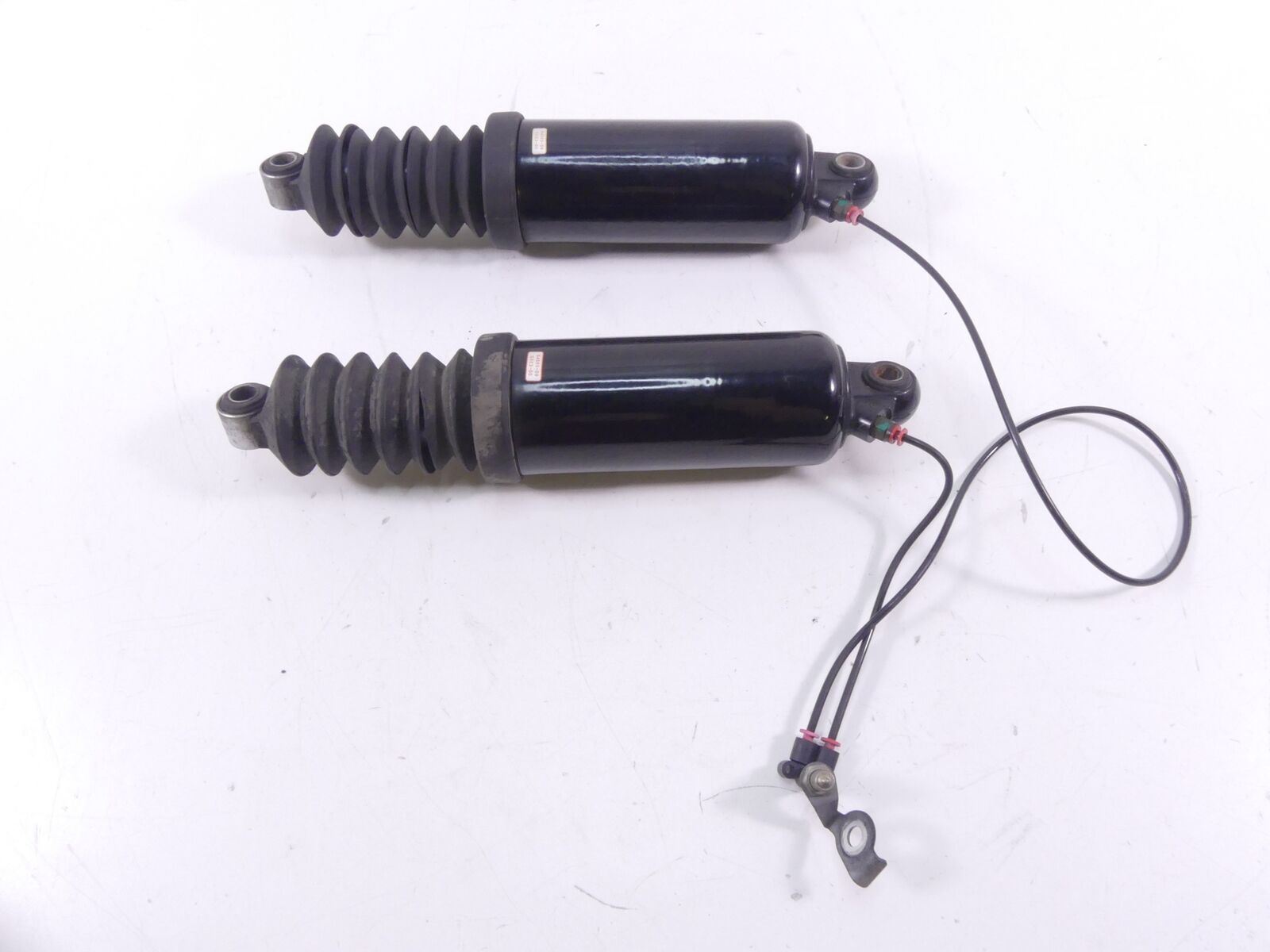 2009 Harley Touring FLHRC Road King Rear 13" Showa Shock Damper Set 54565-09 {{ shop.shopifyCountryName }} - Mototech271