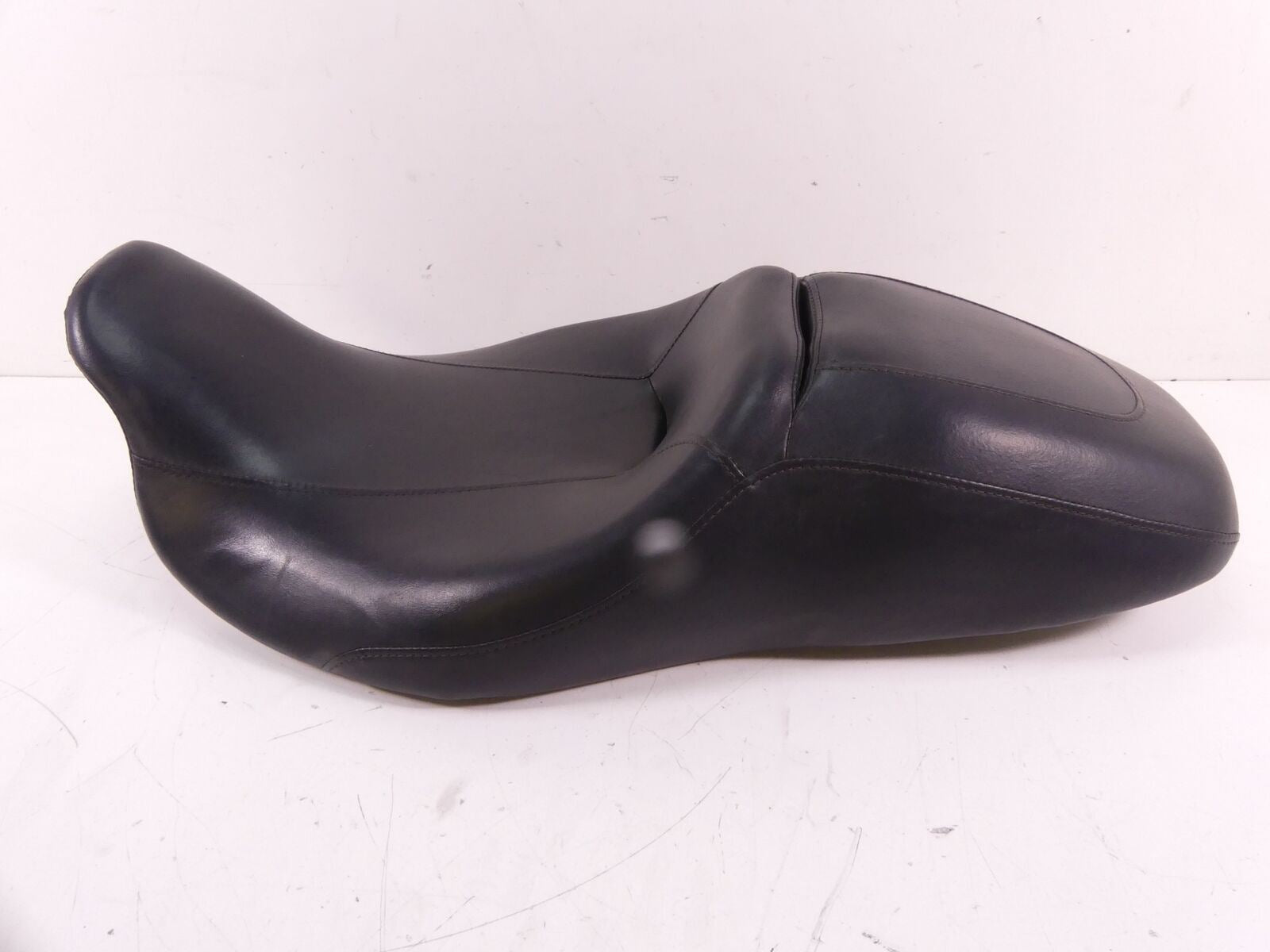 2013 Harley Touring FLTRU Road Glide Seat Rider Driver Saddle Low 52164-10 {{ shop.shopifyCountryName }} - Mototech271