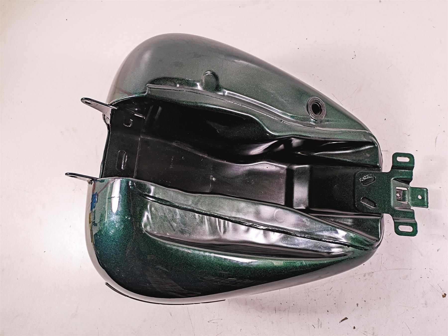 2015 Harley Touring FLHXS Street Glide Fuel Gas Petrol Tank - No Dent 61356-08 {{ shop.shopifyCountryName }} - Mototech271