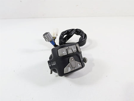 2022 Kawasaki ZX10R ZX1000 Ninja Left Hand Light Control Switch 46091-0576 {{ shop.shopifyCountryName }} - Mototech271