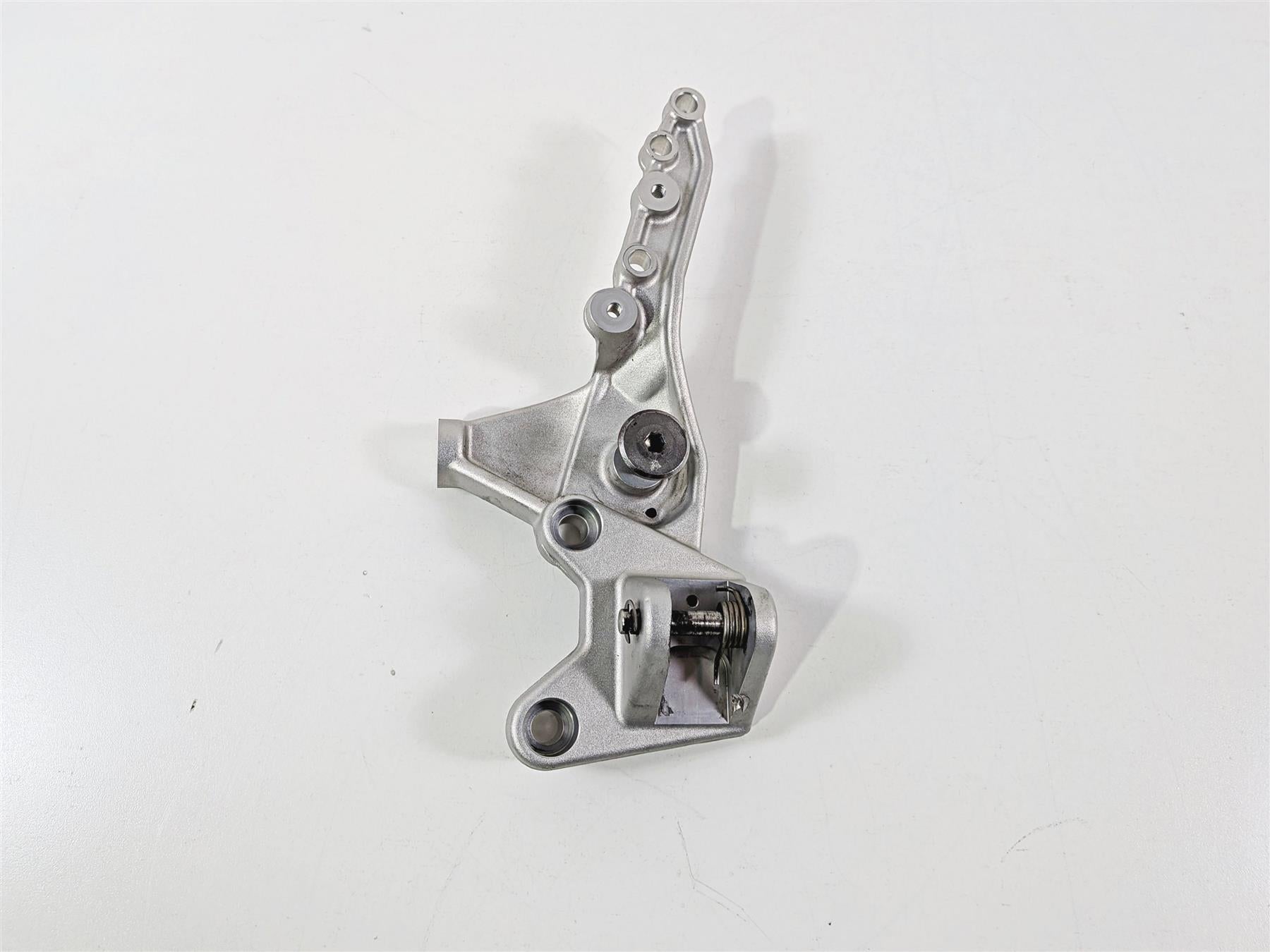 2022 Triumph Tiger 900 GT Pro Right Front Foot Peg Mount T2082358 {{ shop.shopifyCountryName }} - Mototech271