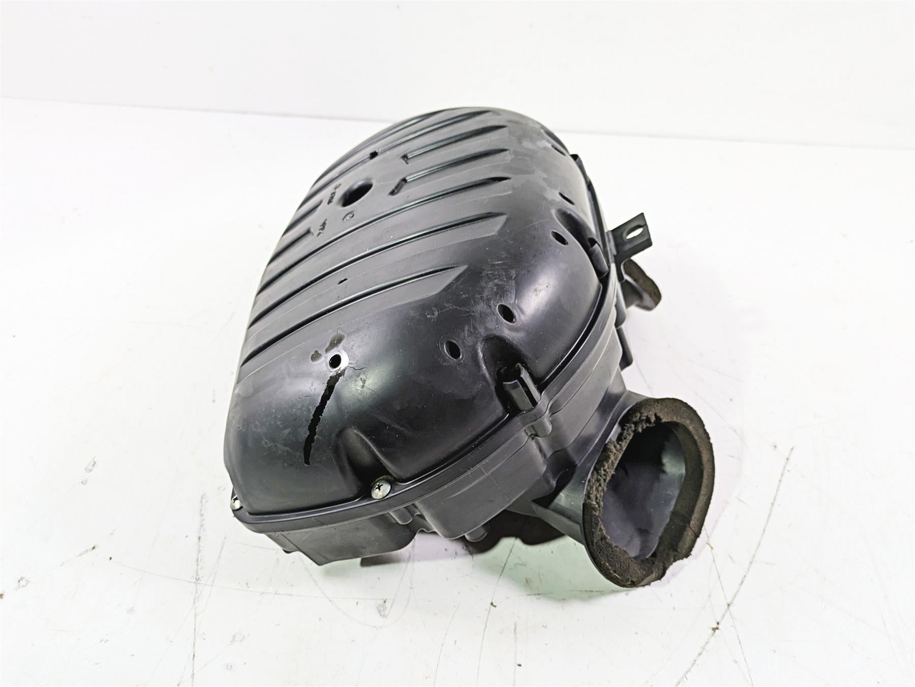 2016 Suzuki GSXR1000 Air Box Cleaner Breather Filter 13720-47H01 13720-47H02 {{ shop.shopifyCountryName }} - Mototech271
