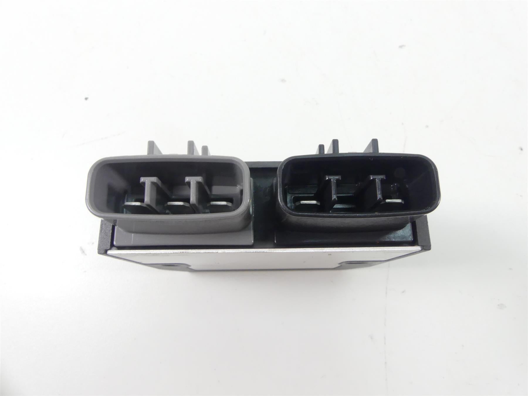 2017 Yamaha XT1200Z Super Tenere Rectifier Voltage Regulator 1D7-81960-01-00 {{ shop.shopifyCountryName }} - Mototech271