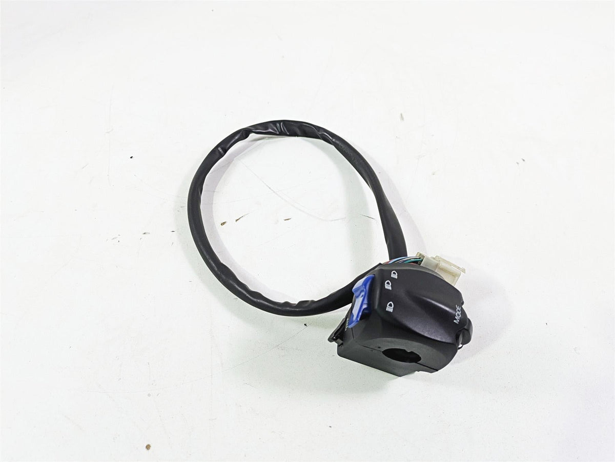 2016 Moto Guzzi Stelvio 1200 8V NTX Left Hand Turn Signal Control Switch 886229 {{ shop.shopifyCountryName }} - Mototech271