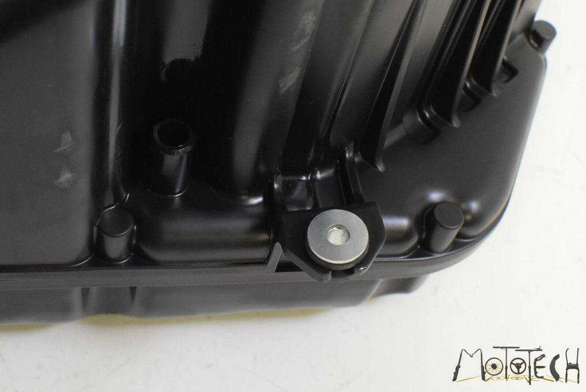 2016 Yamaha MT09 FZ09 Air Cleaner Breather Filter Box Assembly 90110-06388-00 {{ shop.shopifyCountryName }} - Mototech271