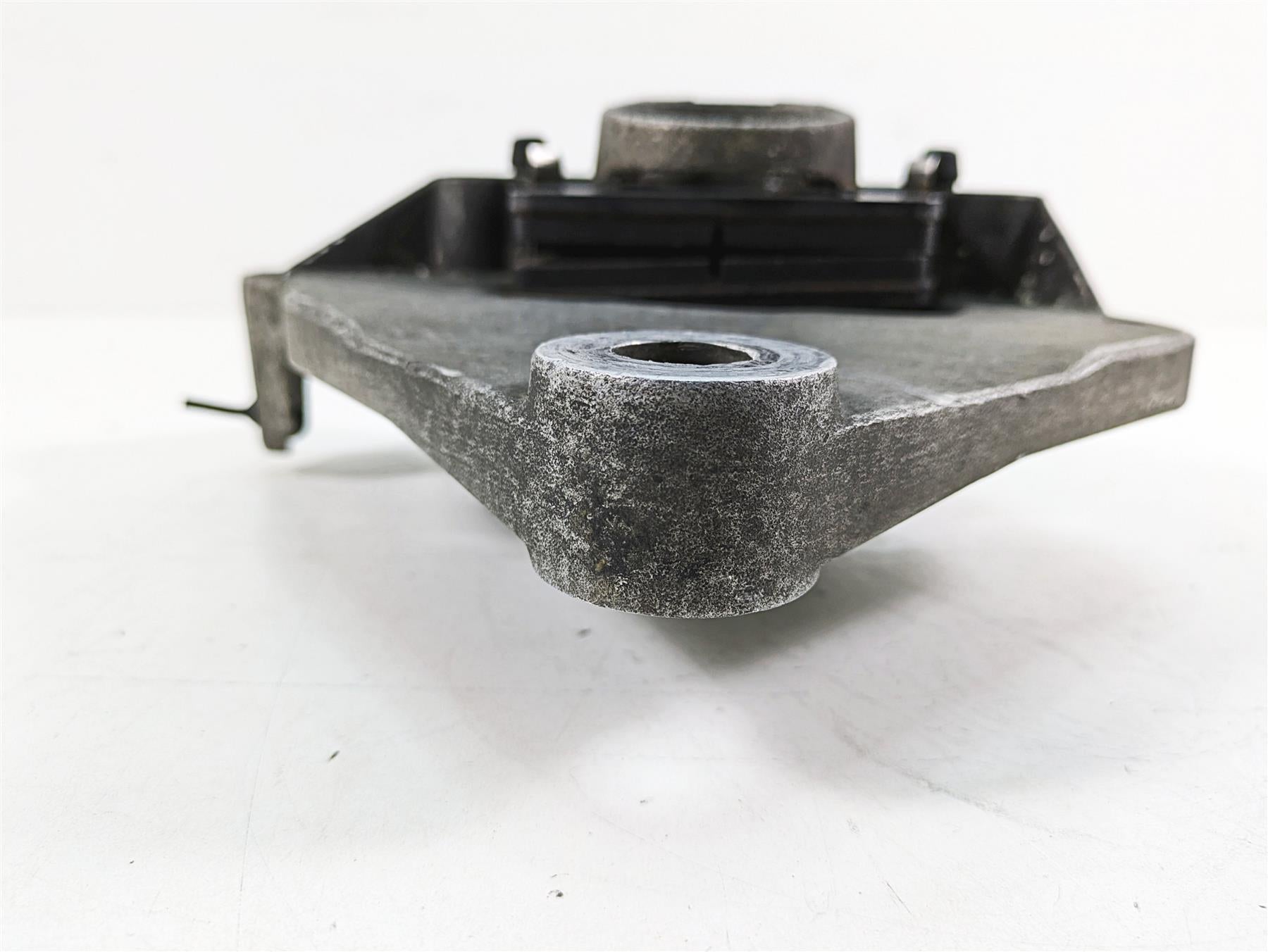 1999 Harley Touring FLHTC Electra Glide Rear Brake Caliper & Bracket 44050-87 {{ shop.shopifyCountryName }} - Mototech271