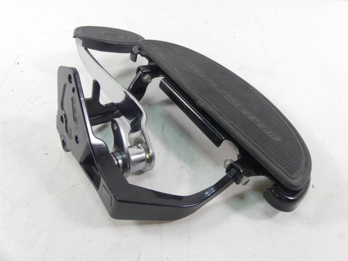 2016 Harley FLS Softail Slim Right Front Floorboard & Brake Pedal 42431-11 BP {{ shop.shopifyCountryName }} - Mototech271