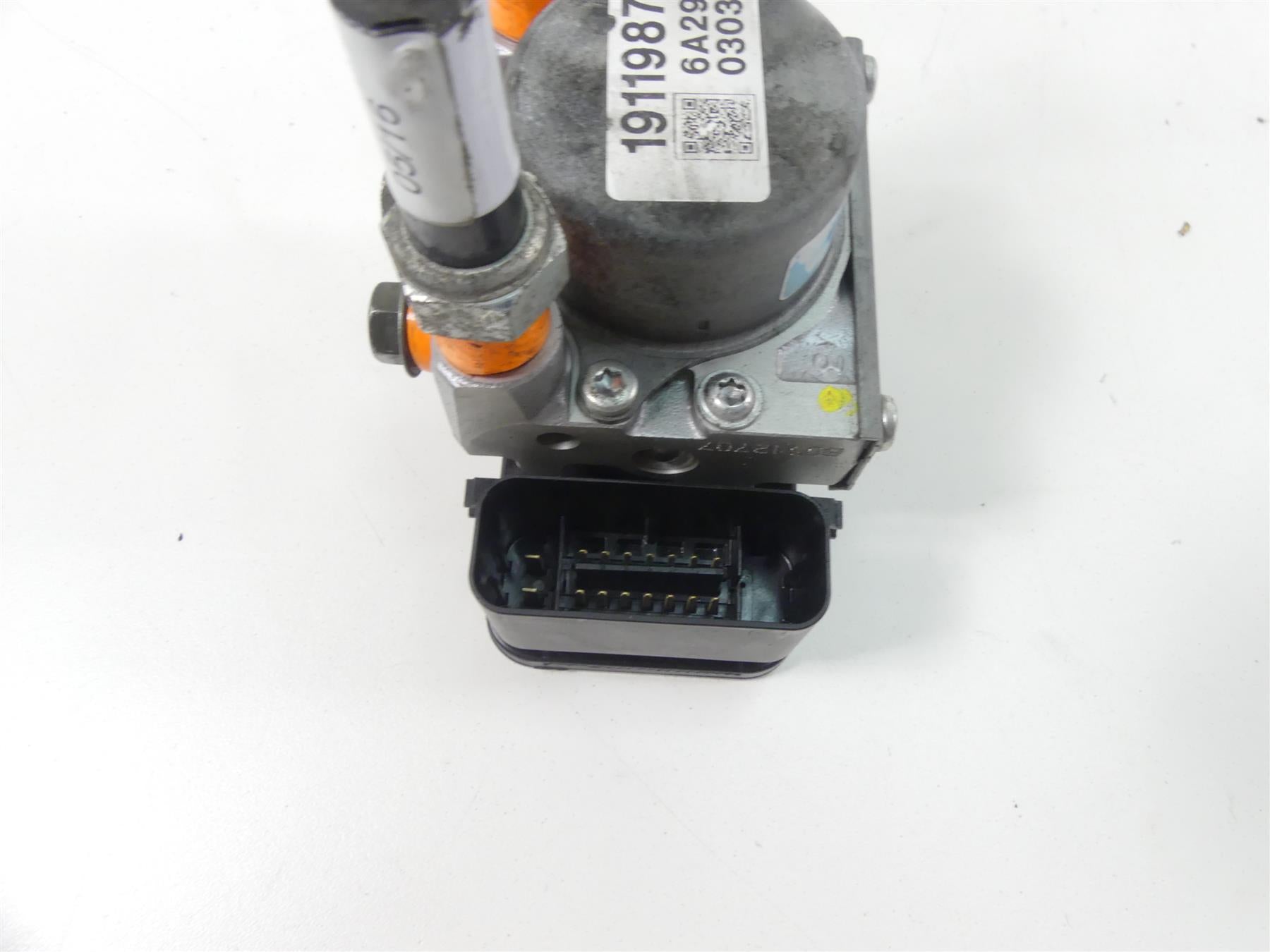 2016 Indian Chieftain Dark Horse Abs Brake Pump Pressure Module 1911987 {{ shop.shopifyCountryName }} - Mototech271