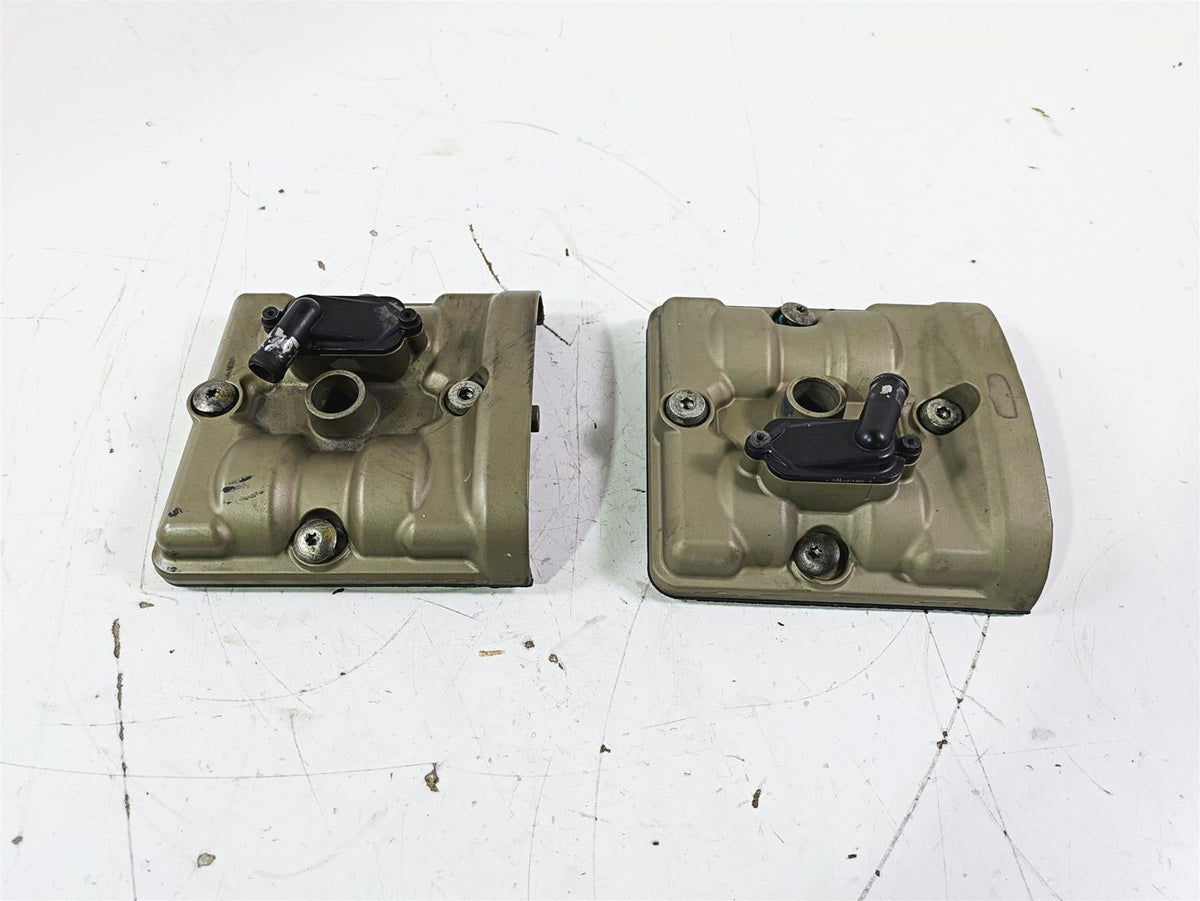2017 Ducati Monster 1200 S Cylinder Head Valve Cover Top 24734141A {{ shop.shopifyCountryName }} - Mototech271