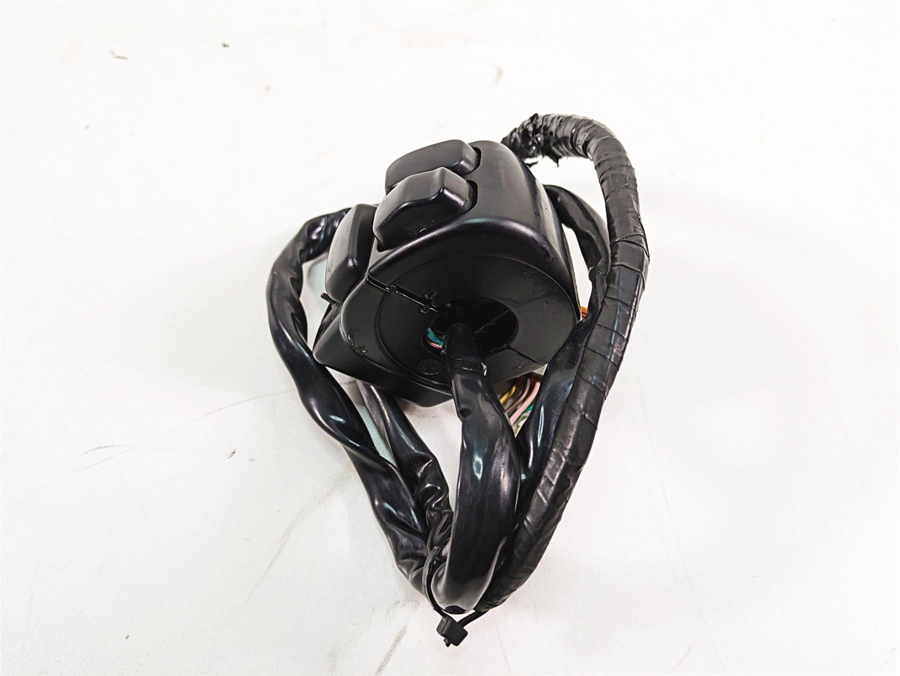 2006 Harley Touring FLHXI Street Glide Left Hand Control Switch - Read 71558-96A {{ shop.shopifyCountryName }} - Mototech271