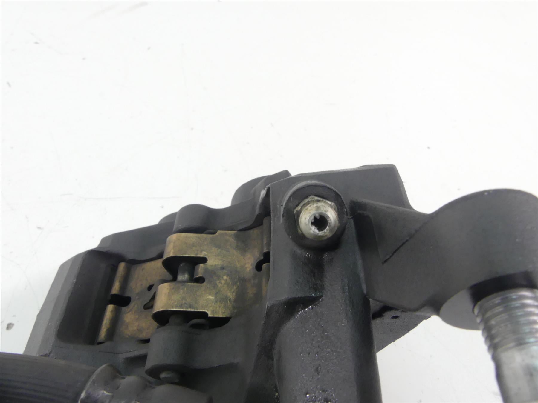 2008 Yamaha FZ1 Fazer Front Brake Calipers L 2D1-2580T-00-00 R 2D1-2580U-00-00 {{ shop.shopifyCountryName }} - Mototech271