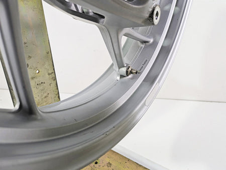 2016 BMW R1200RT K52 Straight 17x3.5 Front Wheel Rim - Read 36318538086 {{ shop.shopifyCountryName }} - Mototech271