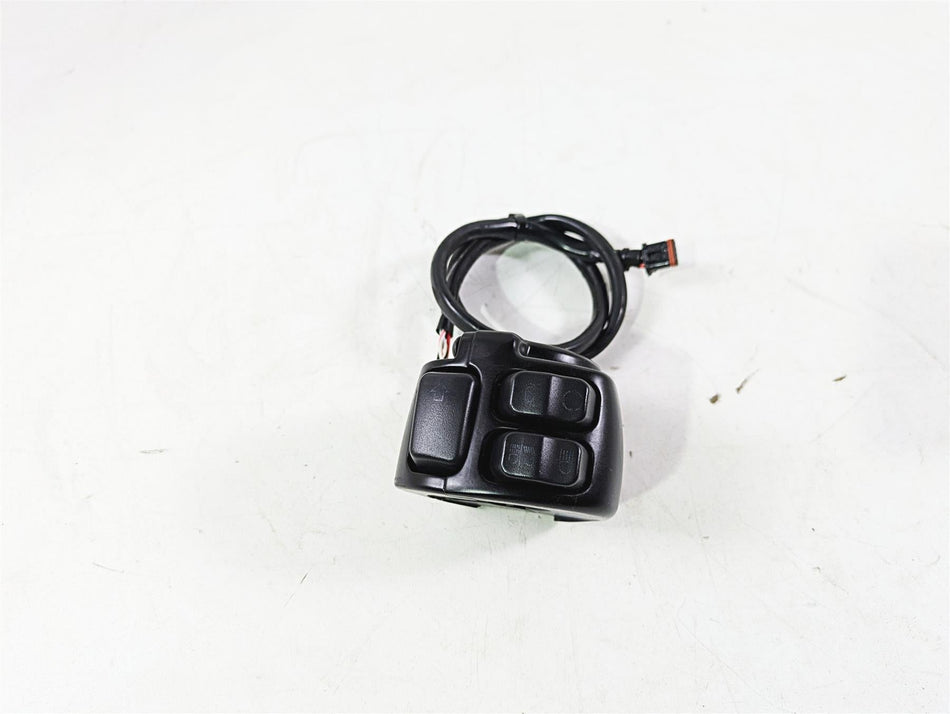 2018 Harley FXBR Softail Breakout Left Hand Blinker Control Switch 71500292 {{ shop.shopifyCountryName }} - Mototech271
