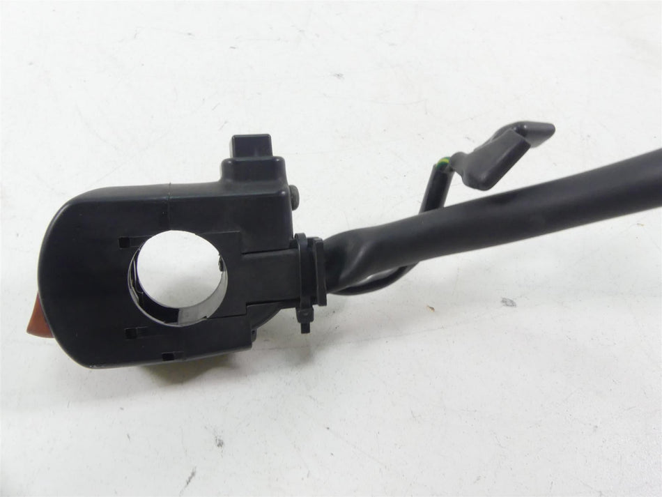 2004 Honda CBR1000RR SC57 Right Hand Start Kill Control Switch 35130-MEL-J00 {{ shop.shopifyCountryName }} - Mototech271