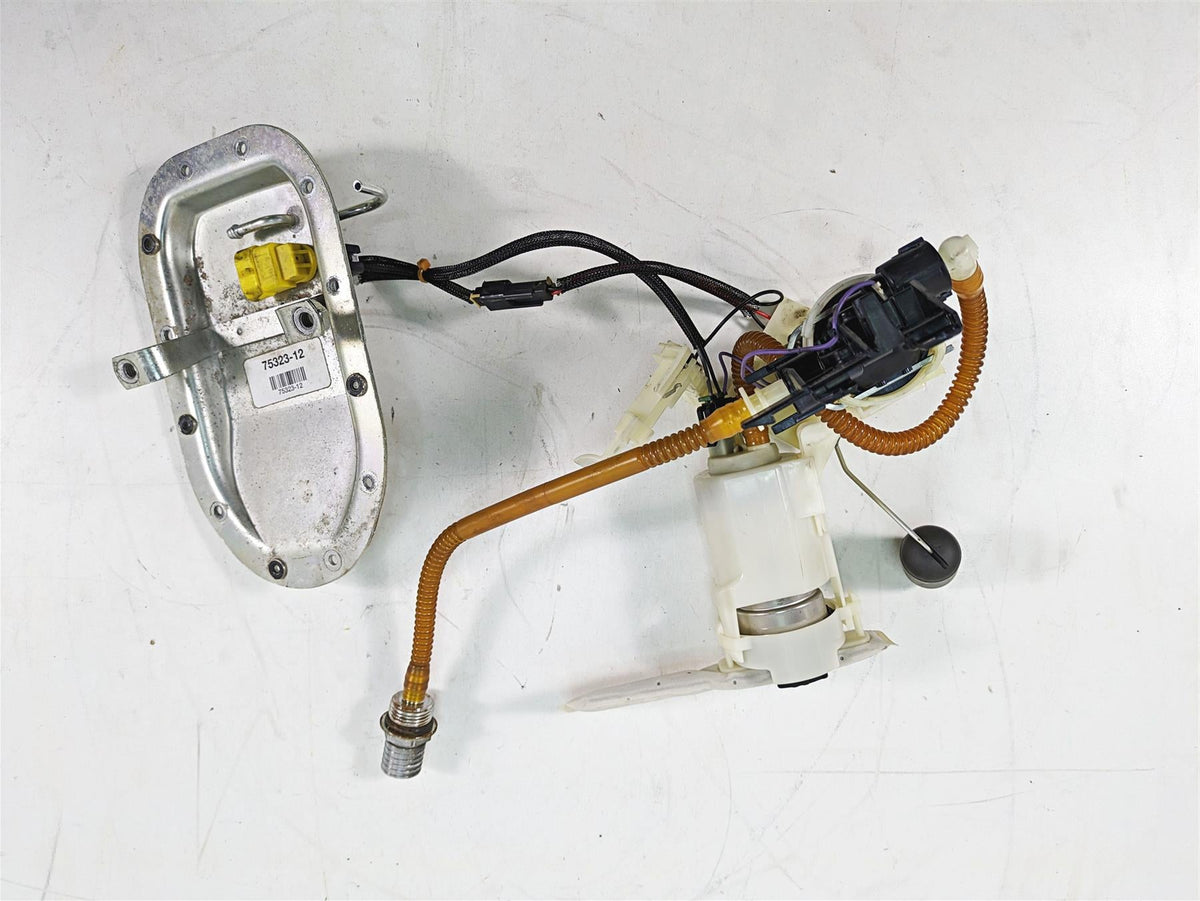 2012 Harley FLD Dyna Switchback Fuel Gas Petrol Pump + Sender - Tested 75323-12 {{ shop.shopifyCountryName }} - Mototech271