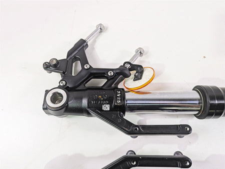 2024 Triumph Street Triple 765 R Straight Front Fork Leg Set T2043317 T2043316 {{ shop.shopifyCountryName }} - Mototech271