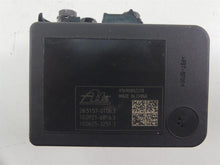 Load image into Gallery viewer, 2017 Triumph Thruxton 1200 R Abs Brake Pump Module Unit T2021931 | Mototech271
