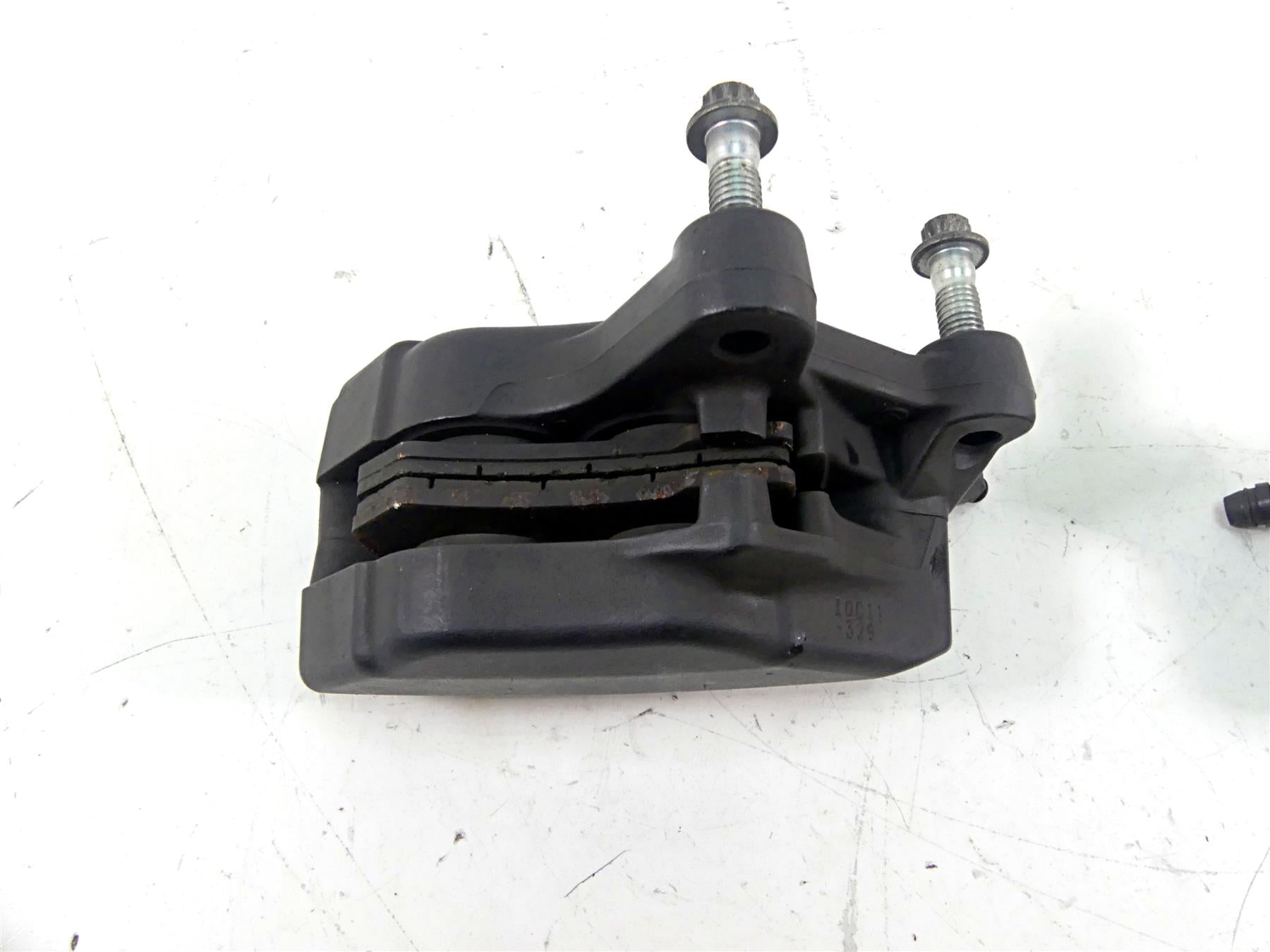 2010 Harley Touring FLHRC Road King Front Brake Caliper Set 43027-08 44023-08 {{ shop.shopifyCountryName }} - Mototech271