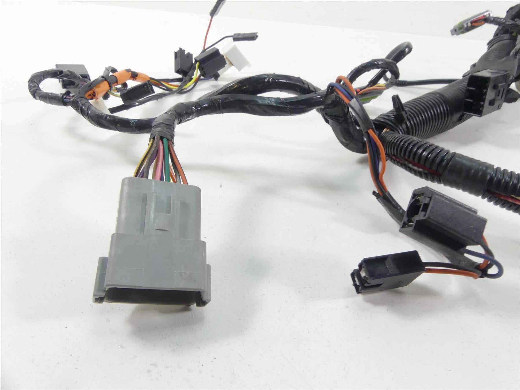 2004 Harley FLHTC SE CVO Electra Glide Front Fairing Wiring Harness 70232-04 {{ shop.shopifyCountryName }} - Mototech271