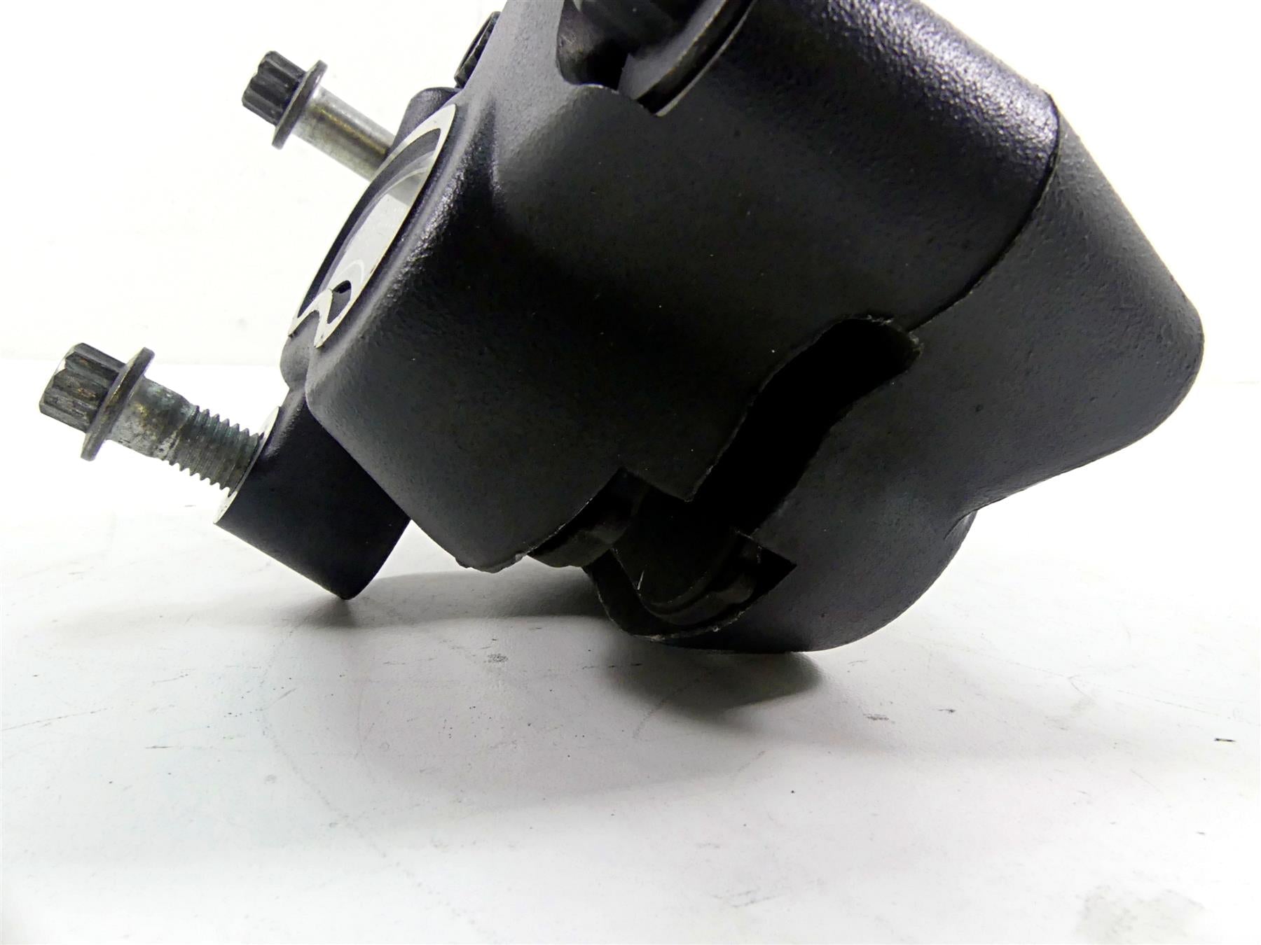 2014 Harley Dyna FXDB Street Bob Front Brake Caliper 41300001 {{ shop.shopifyCountryName }} - Mototech271