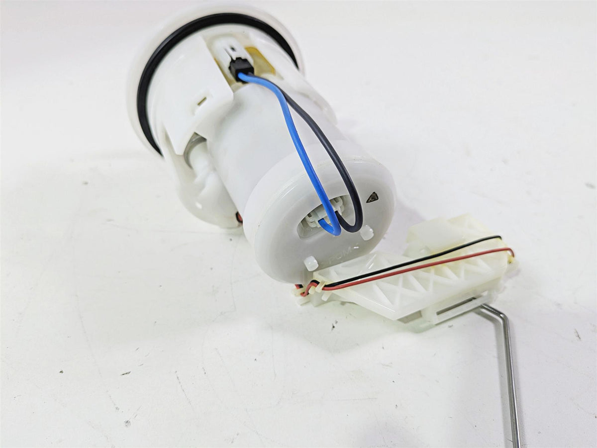 2025 Honda CBR600RR Fuel Gas Petrol Pump 16700-MFJ-D03 {{ shop.shopifyCountryName }} - Mototech271