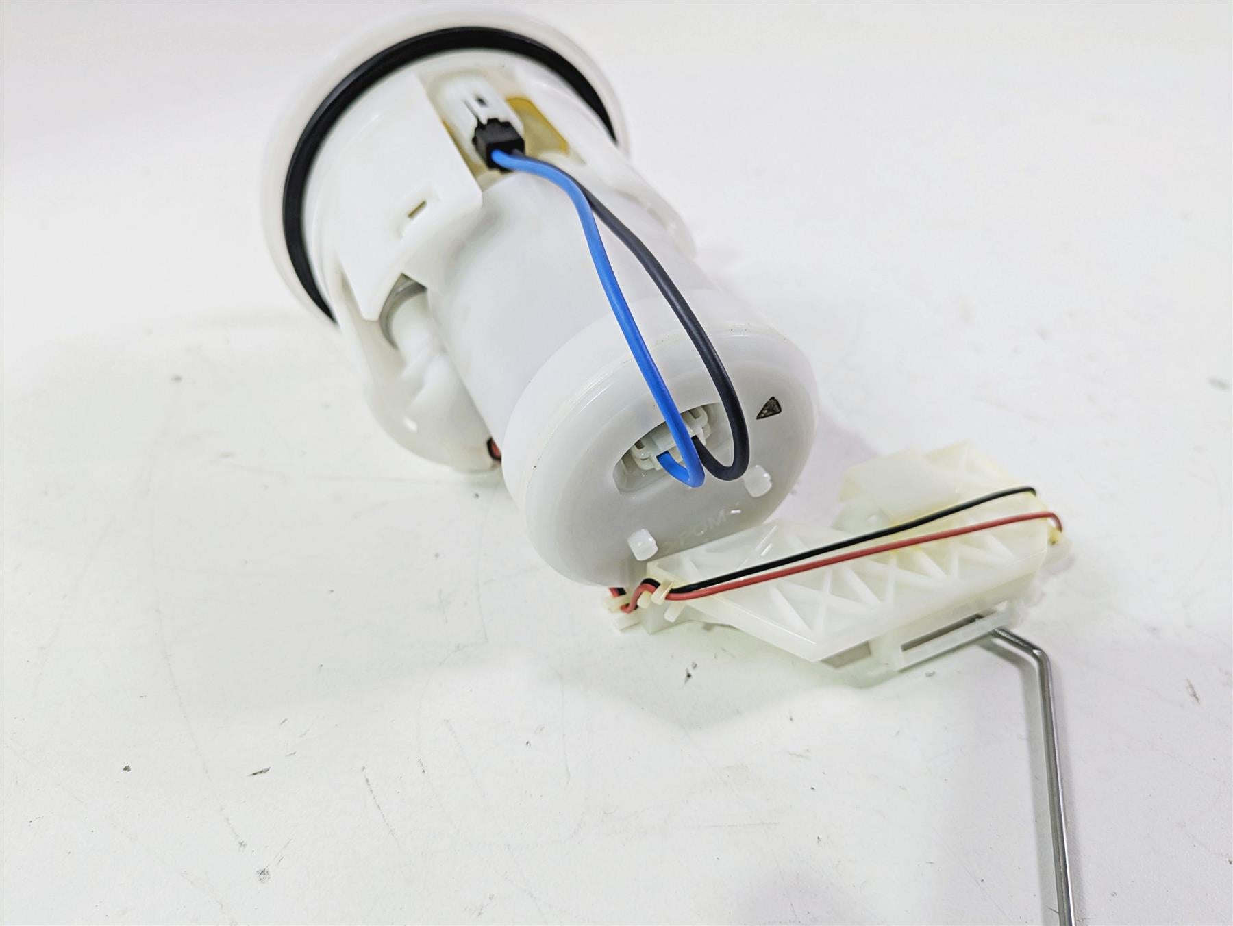 2025 Honda CBR600RR Fuel Gas Petrol Pump 16700-MFJ-D03 {{ shop.shopifyCountryName }} - Mototech271