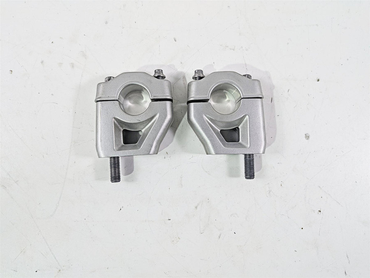 2010 BMW R1200GS K25 Handlebar Riser Holder Mount Set 28.5mm 31427718173 {{ shop.shopifyCountryName }} - Mototech271