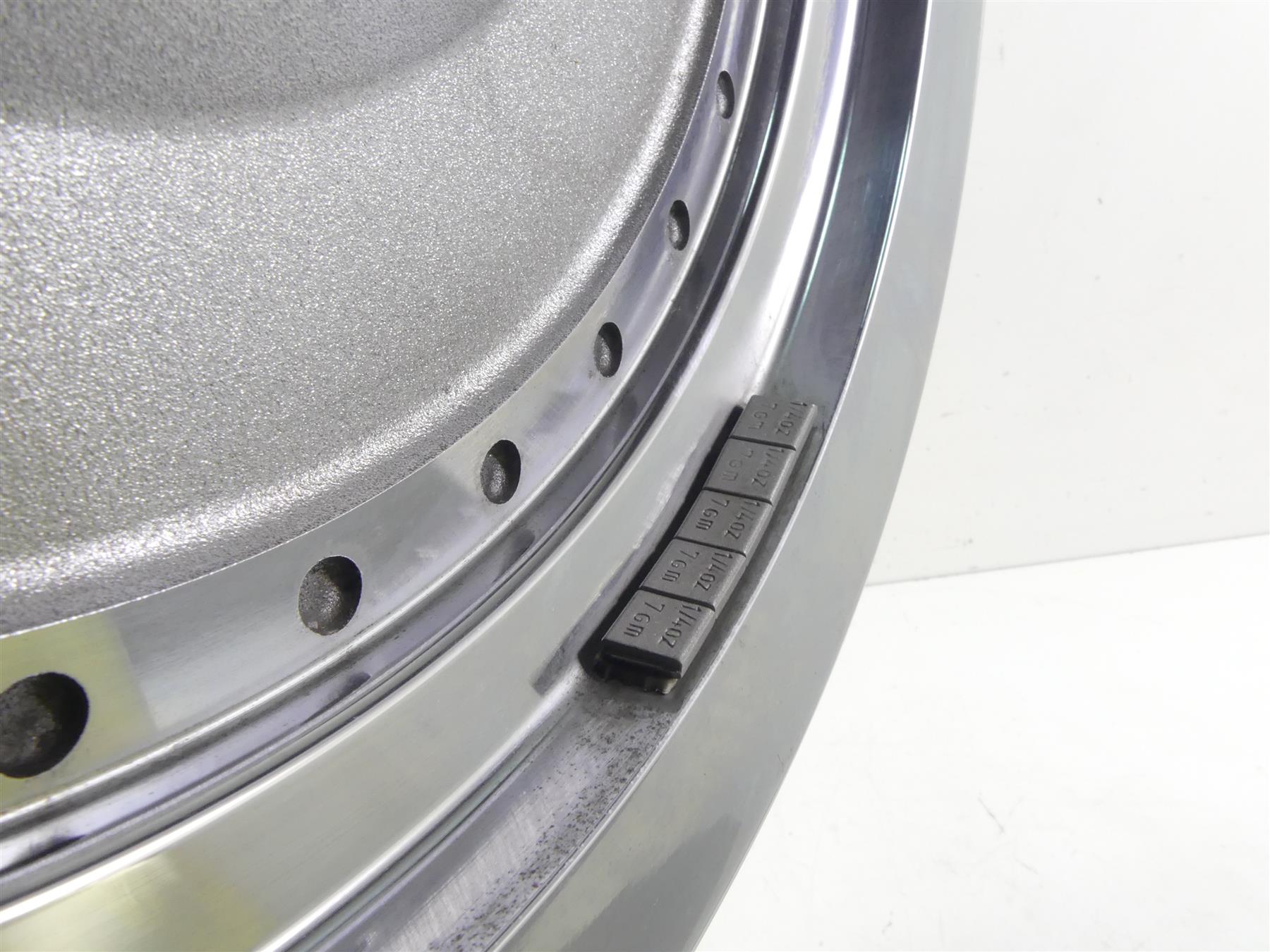 2000 Harley Dyna FXR4 CVO Super Glide Nice Solid Rear Wheel Rim 16x3 41026-08 {{ shop.shopifyCountryName }} - Mototech271