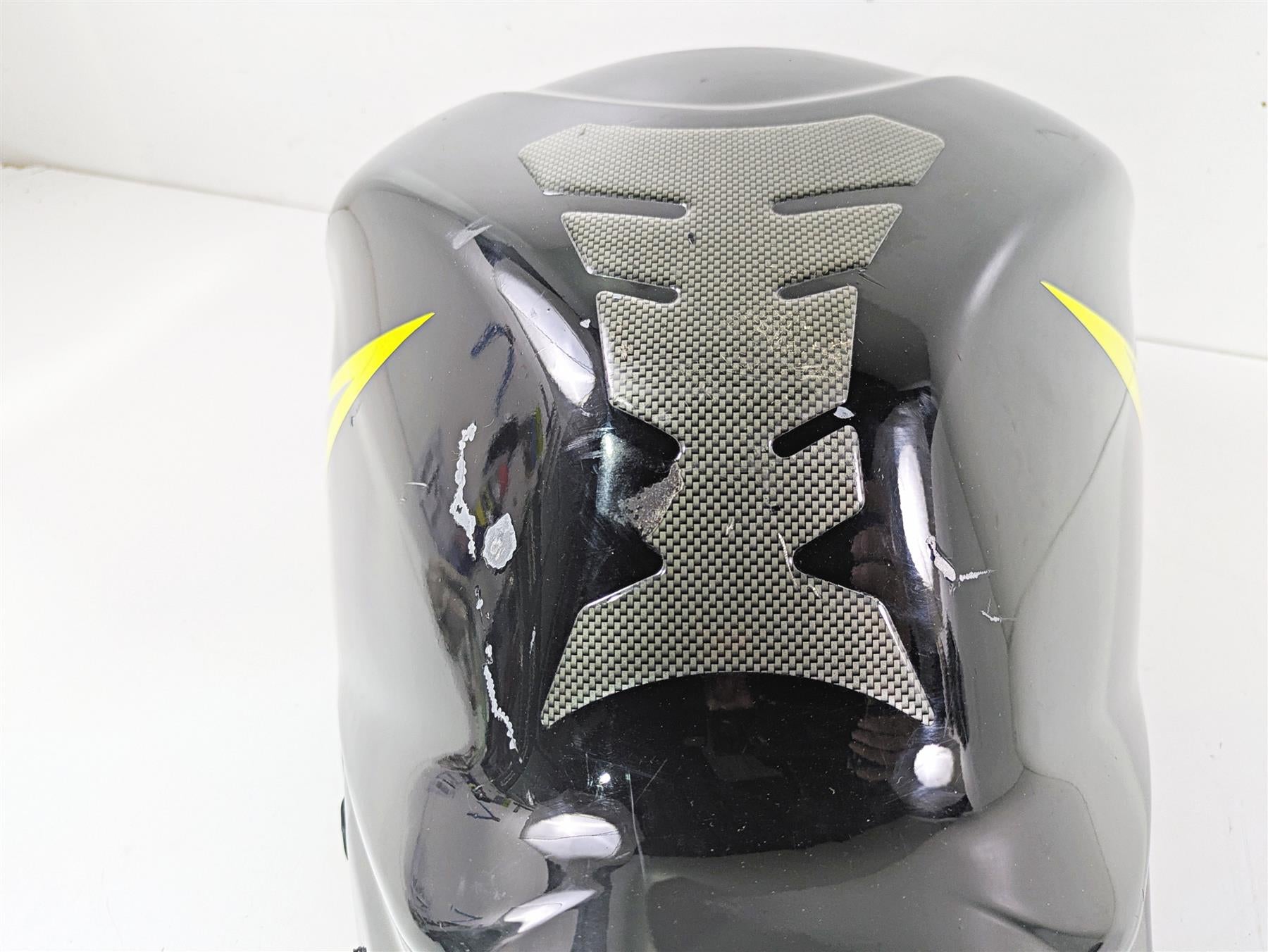 2006 Suzuki GSXR1000 K6 Fuel Gas Petrol Tank - No Dents 44100-41G30 {{ shop.shopifyCountryName }} - Mototech271