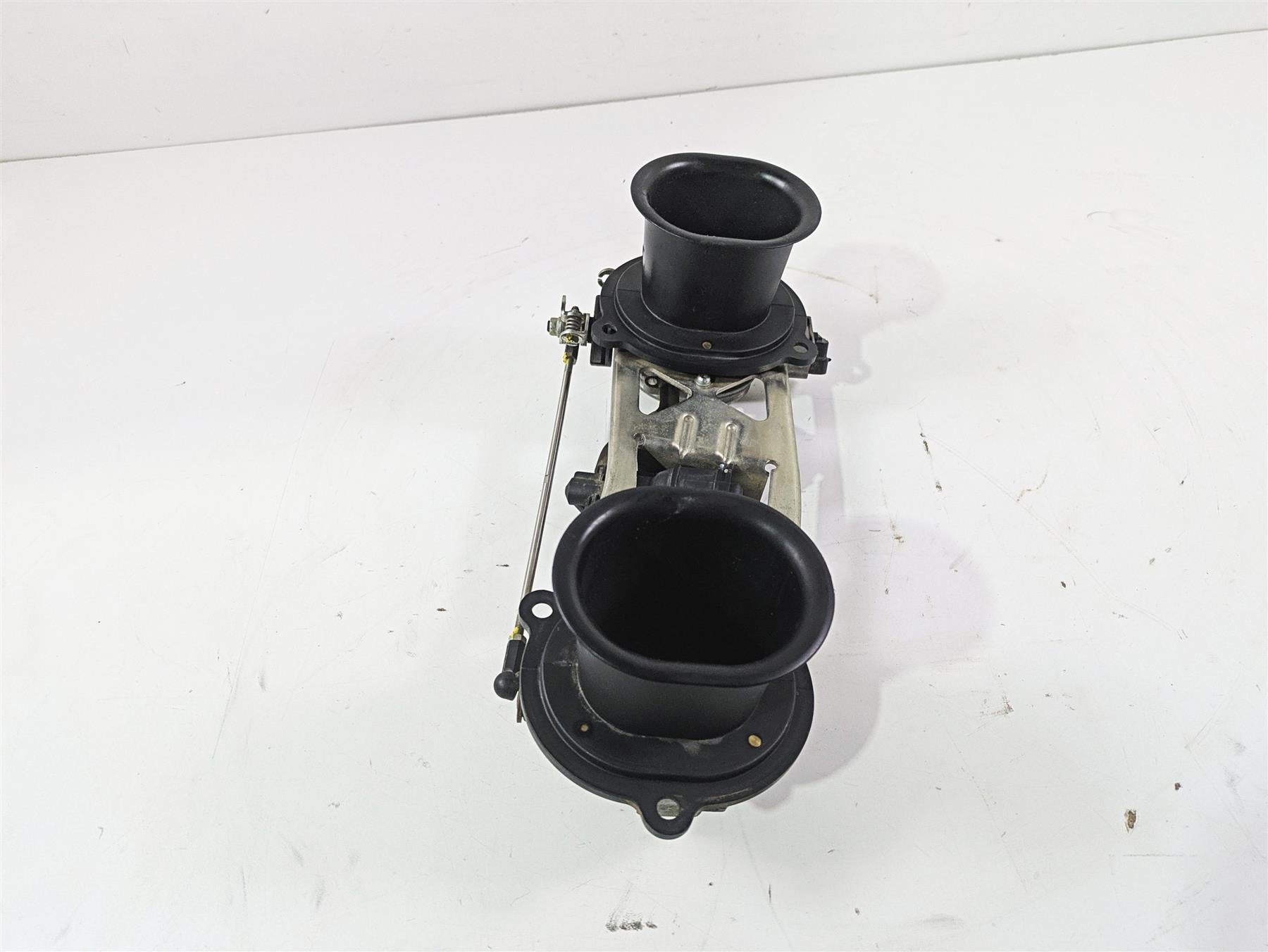 2012 Ducati Streetfighter 848 Throttle Body Fuel Injection TPS Stacks 28240881A {{ shop.shopifyCountryName }} - Mototech271