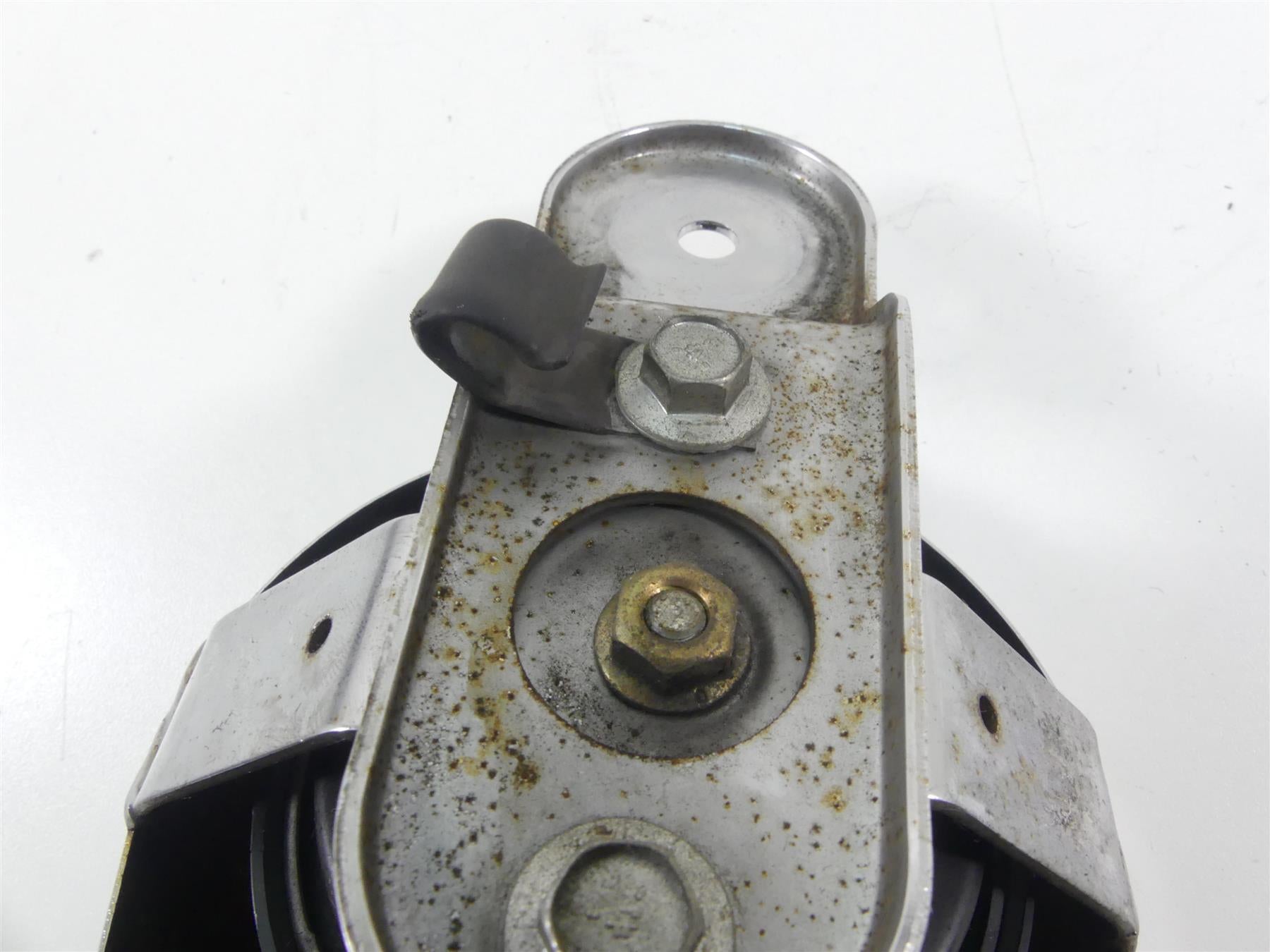 2006 Harley Sportster XL1200 Custom Horn & Chrome Cover 61300478A {{ shop.shopifyCountryName }} - Mototech271
