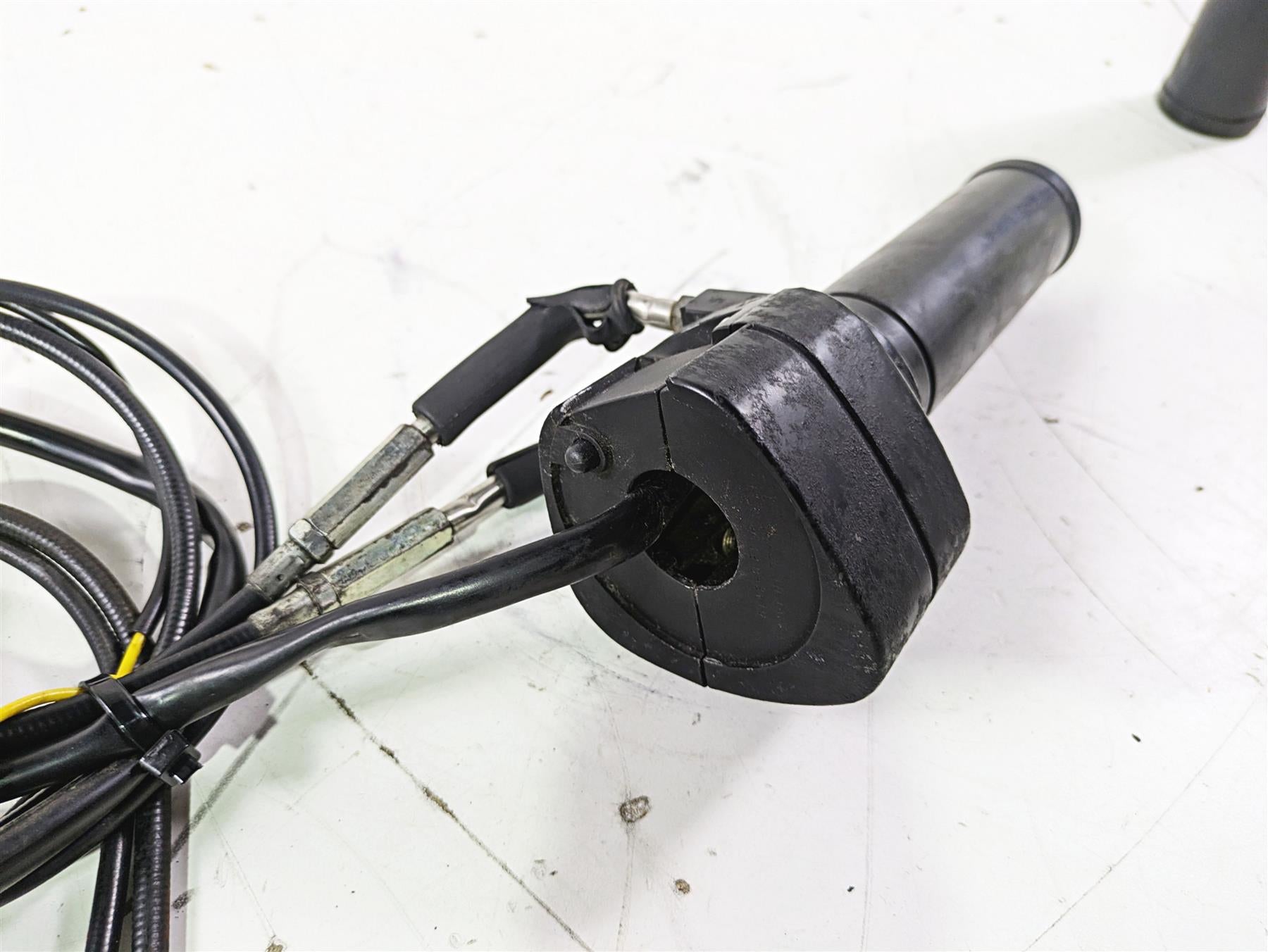1992 Harley FLSTC Softail Heritage Right Hand Control Switch - Read 70219-87 {{ shop.shopifyCountryName }} - Mototech271