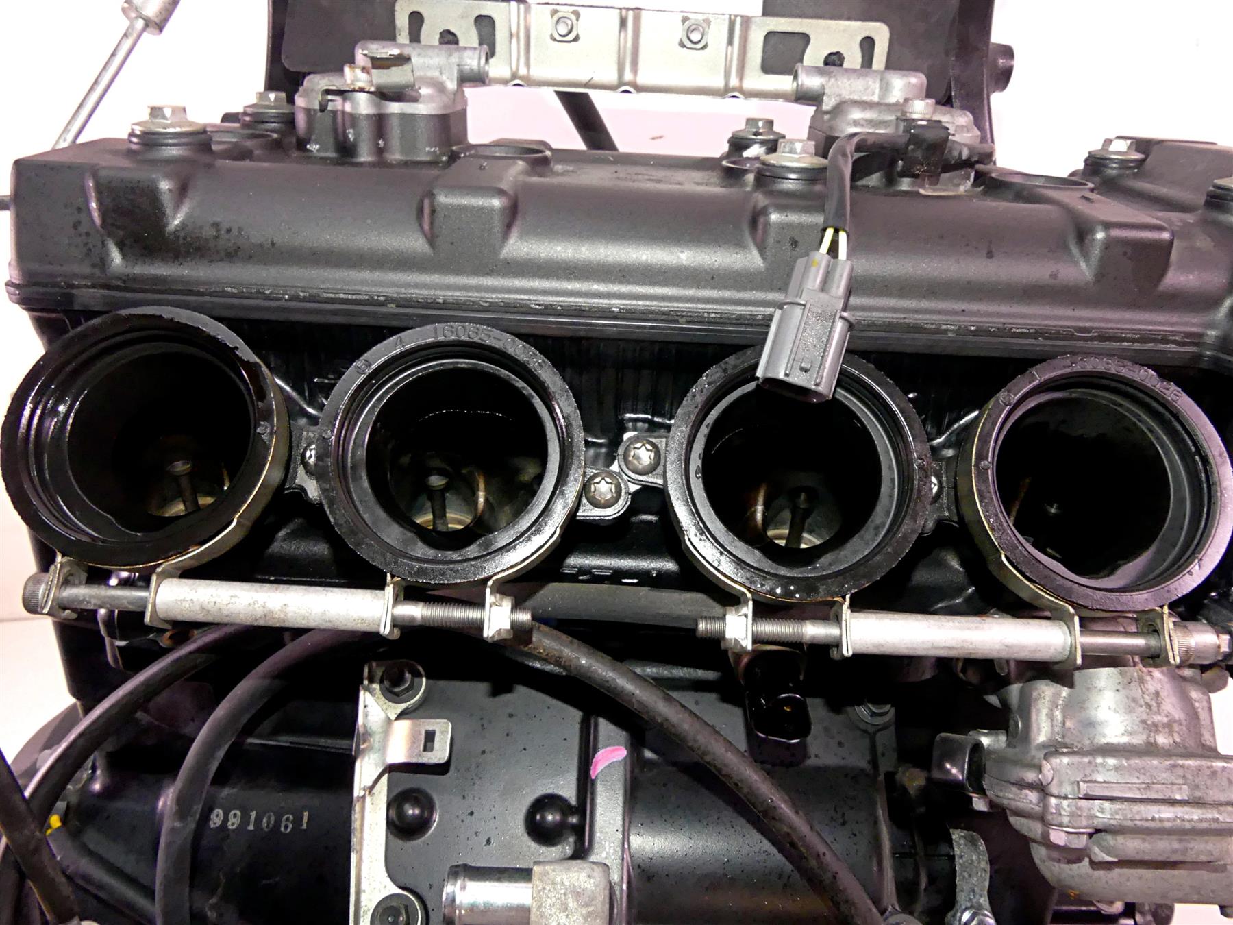 2010 Kawasaki ZX1400 ZX14 R Ninja Running Engine Motor 4k - Video 14001-0120 {{ shop.shopifyCountryName }} - Mototech271
