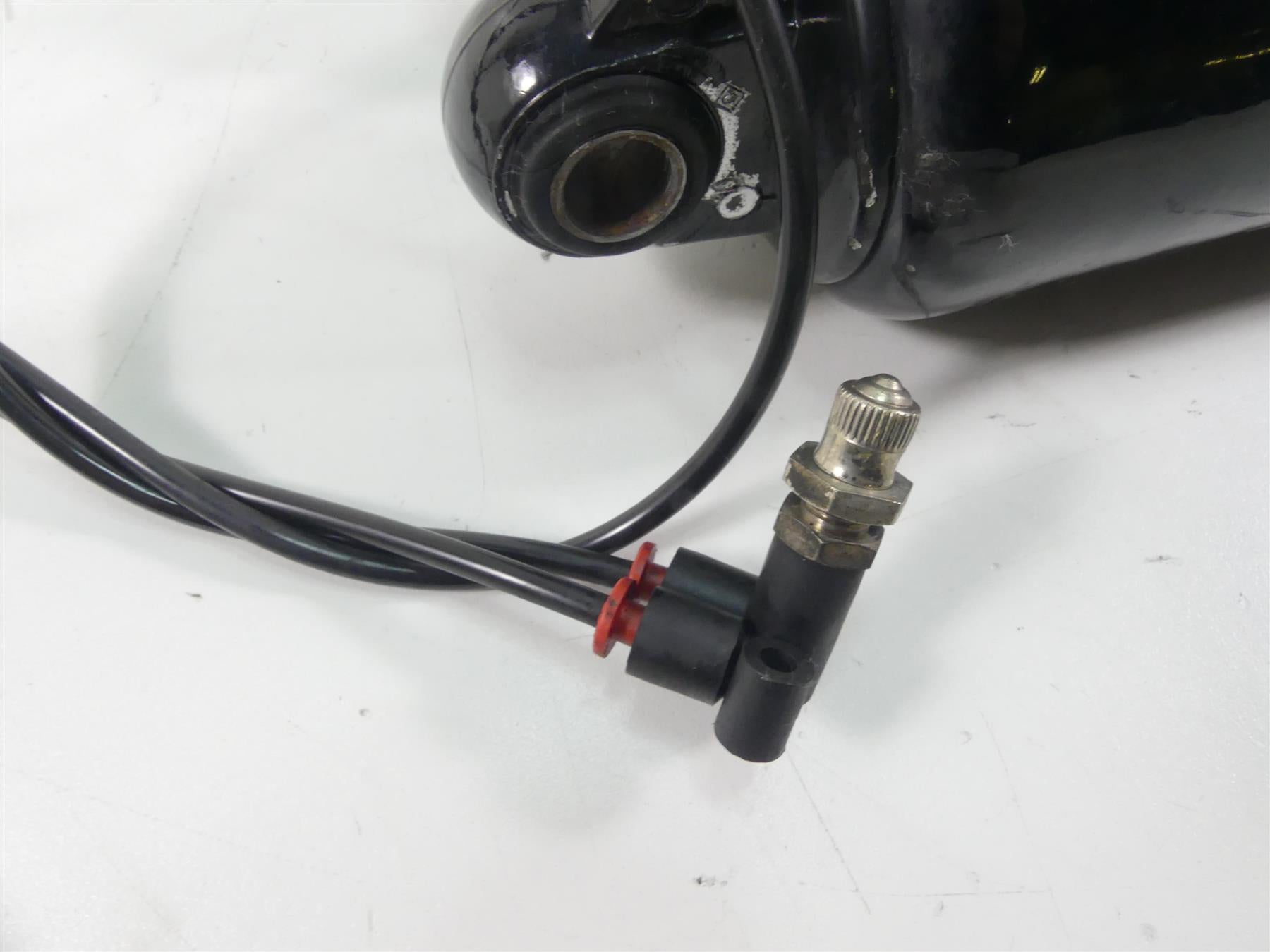 2005 Harley Touring FLHRSI Road King Rear 12" Air Shock Damper Set 54662-02A {{ shop.shopifyCountryName }} - Mototech271