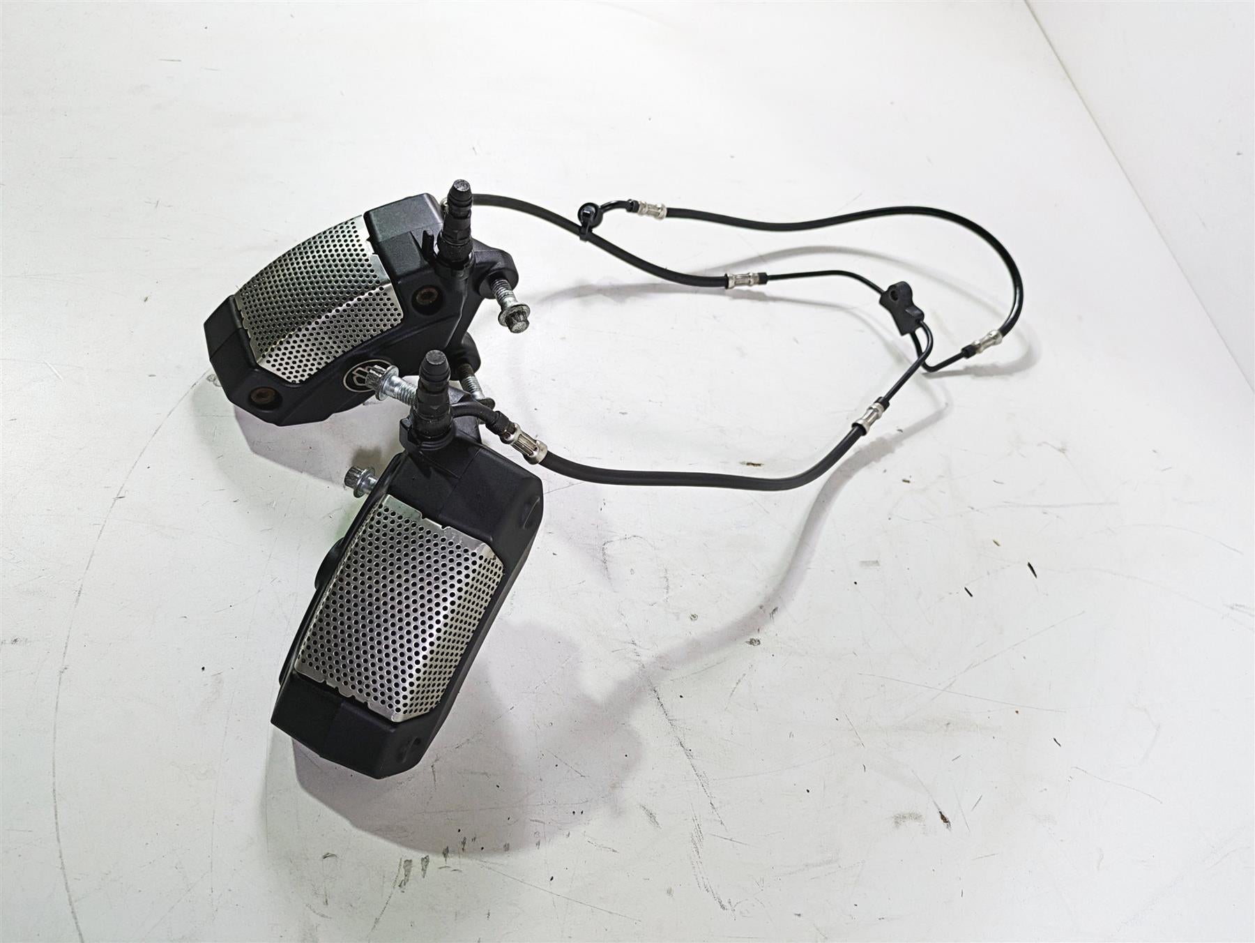 2013 Harley VRSCDX Night Rod Sp Front Brake Caliper Set & Line 44731-08 44732-08 {{ shop.shopifyCountryName }} - Mototech271