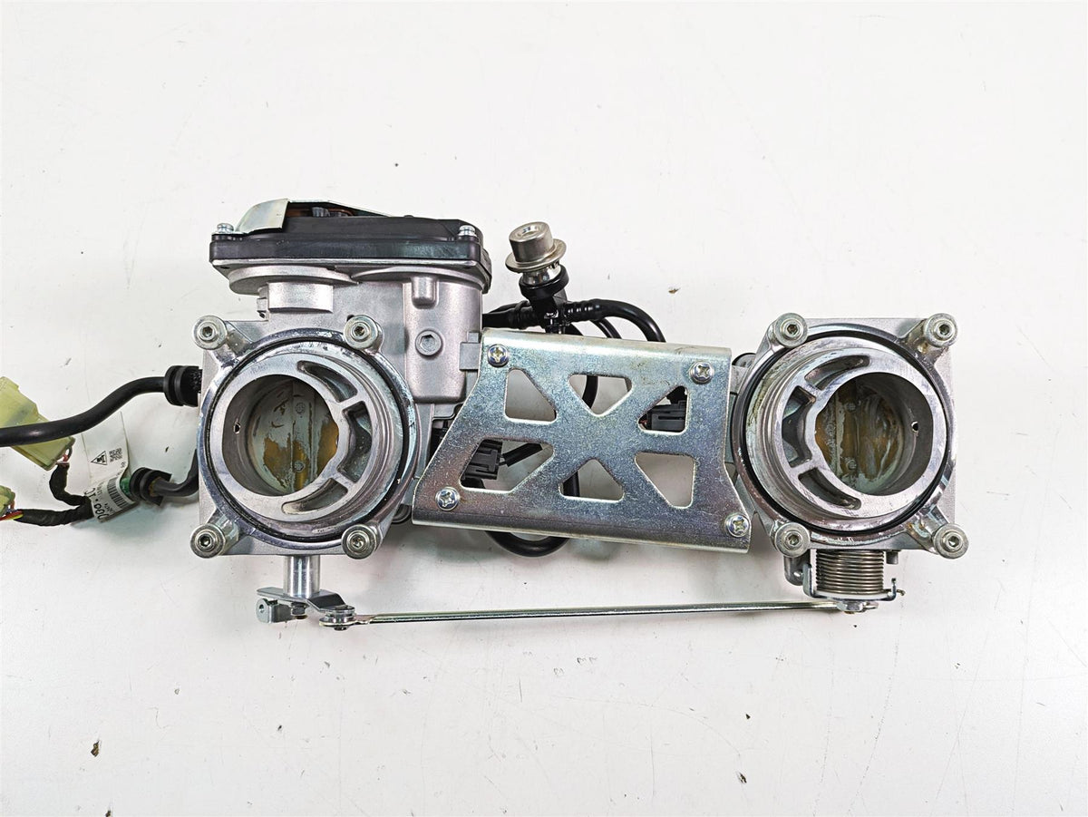 2020 Ducati Hypermotard 950 SP Mikuni Throttle Fuel Injection Body Set 28240932A {{ shop.shopifyCountryName }} - Mototech271