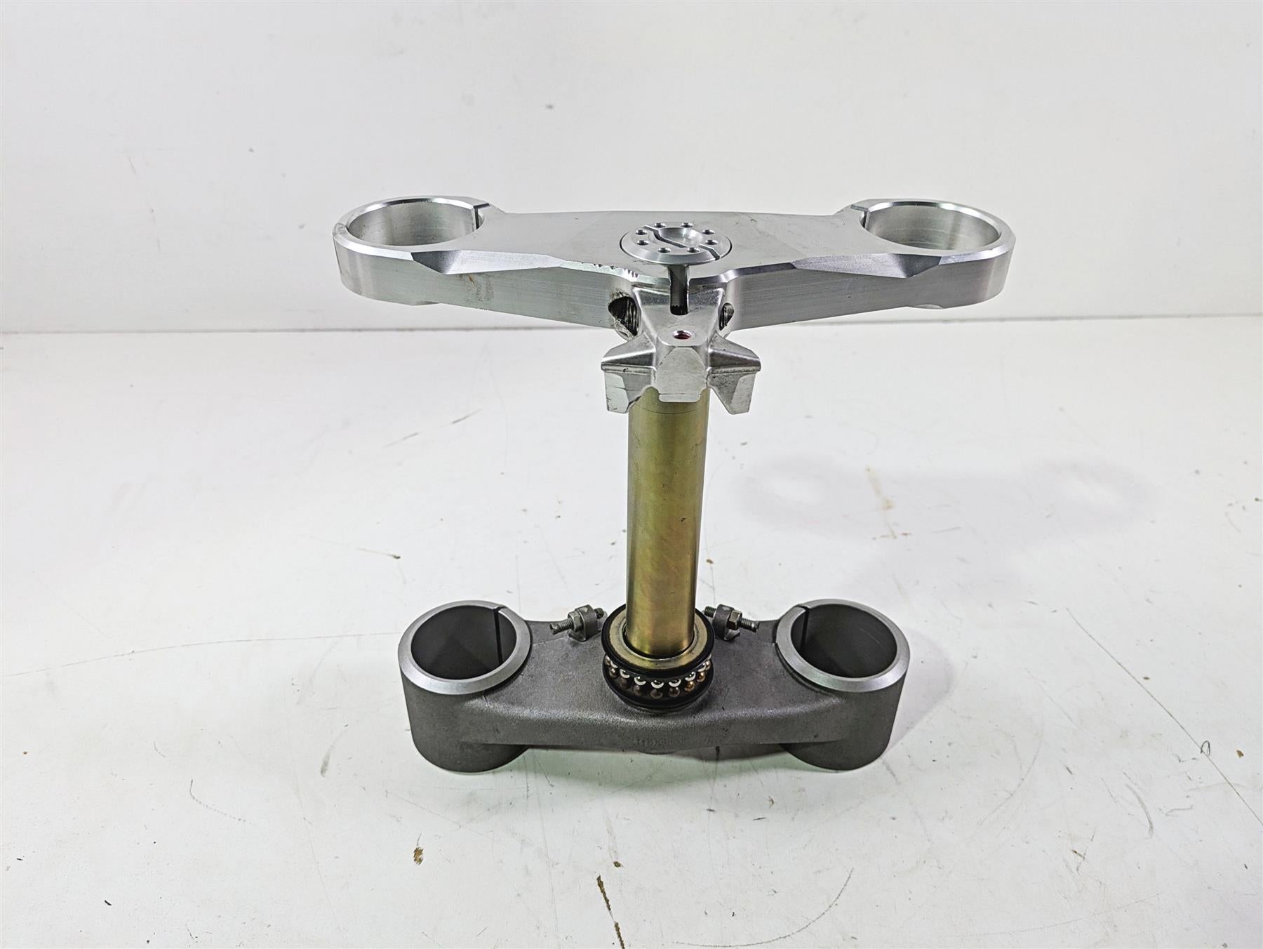 2008 Ducati SBK 1098 S Upper Lower Triple Tree Ohlins Set 34220331A 34110632A {{ shop.shopifyCountryName }} - Mototech271