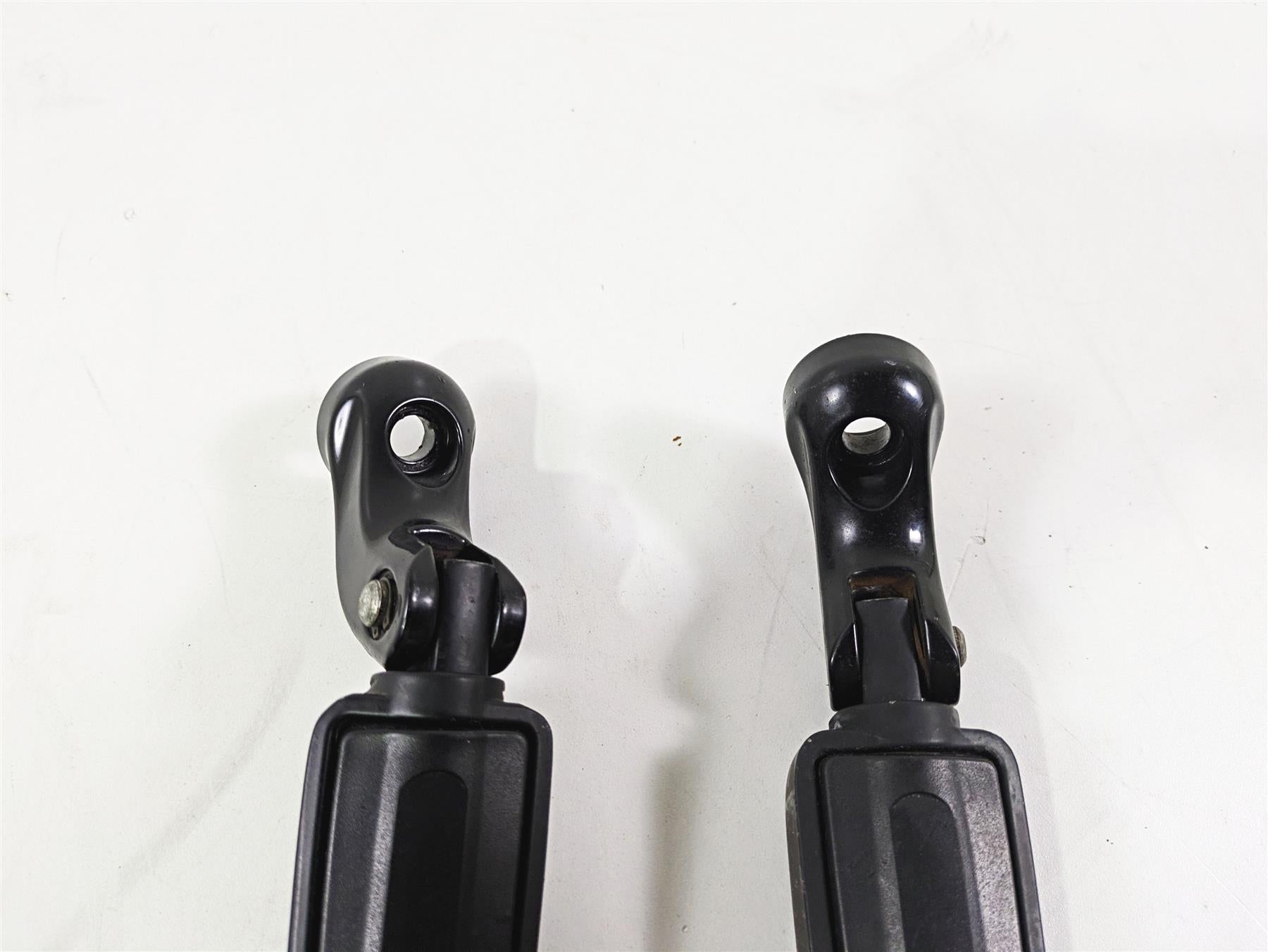 2016 Harley VRSCDX Night Rod Front Rider Footpeg Mount Set 54046-12 {{ shop.shopifyCountryName }} - Mototech271